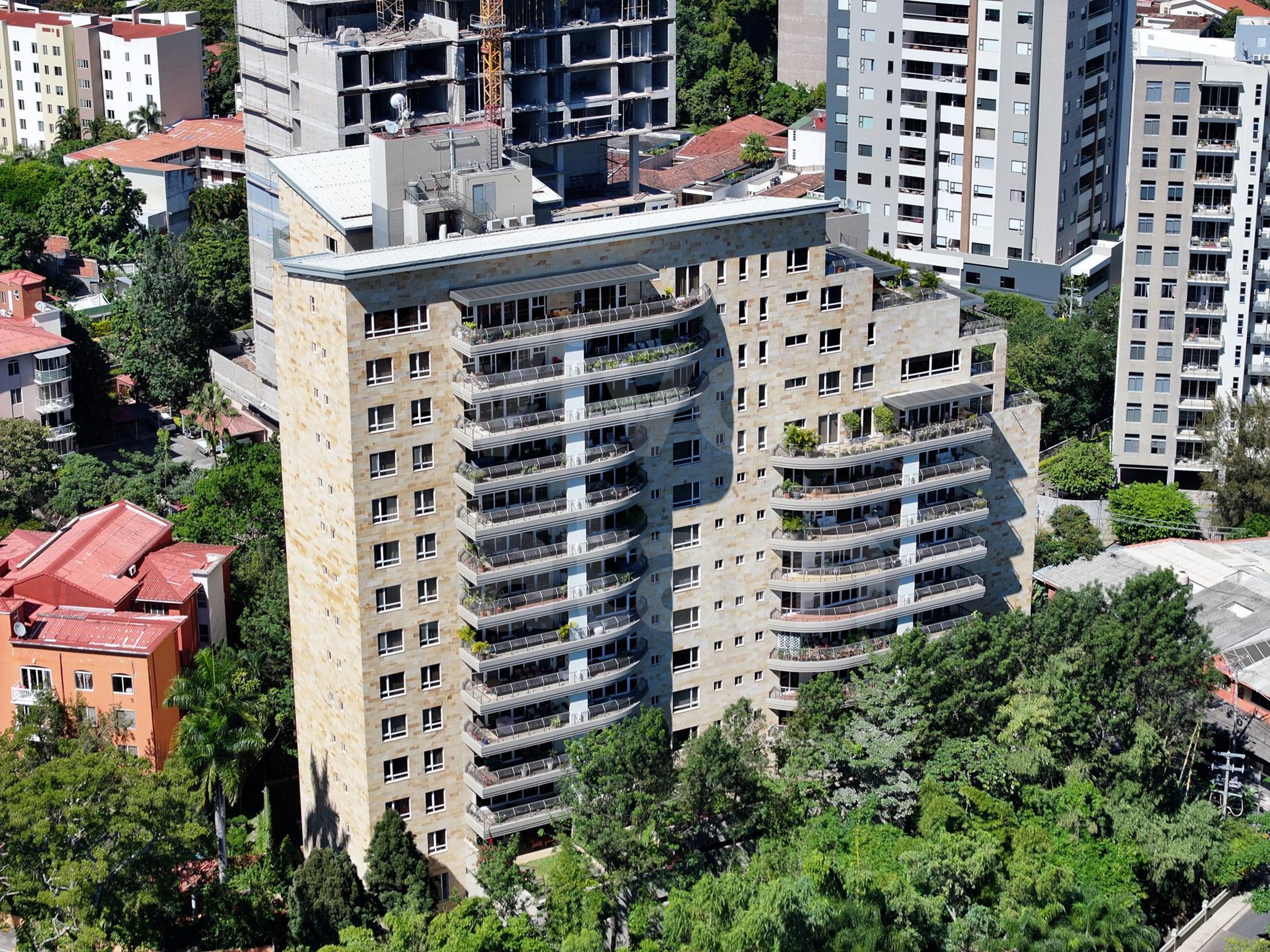 Condo 515 Avenida La Capilla
