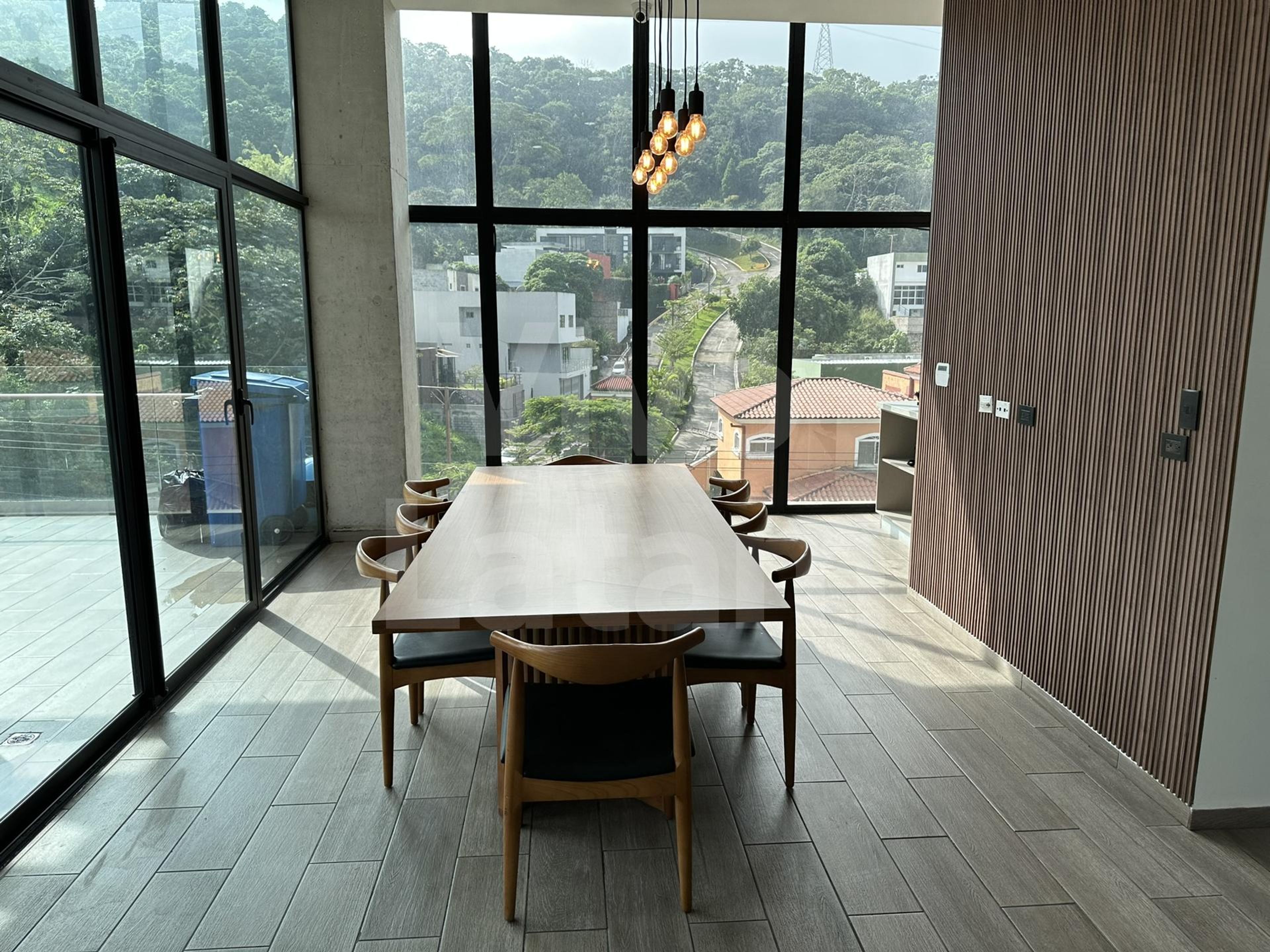 Park Tower — foto 13