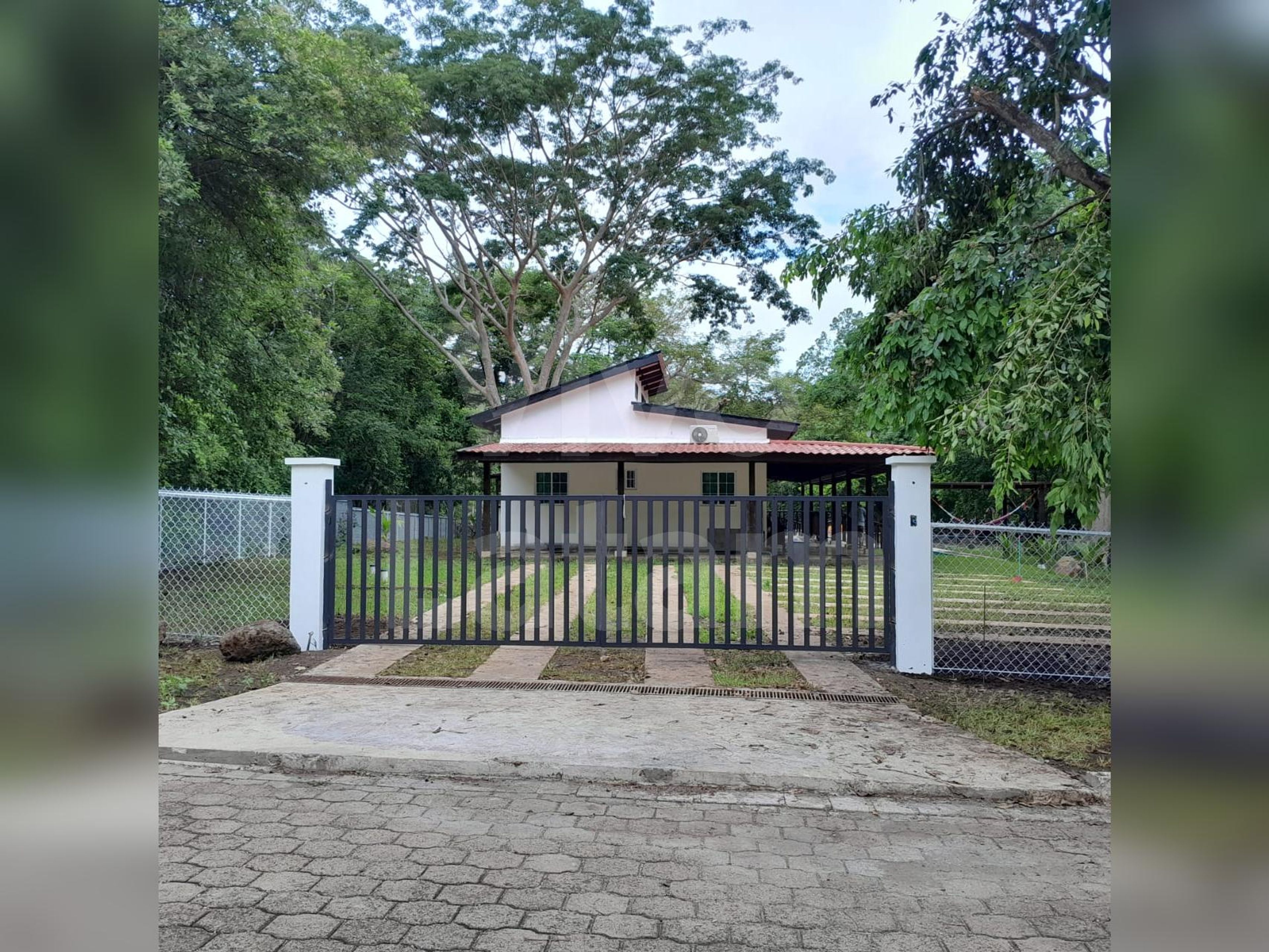 Single family home for sale in Acajutla