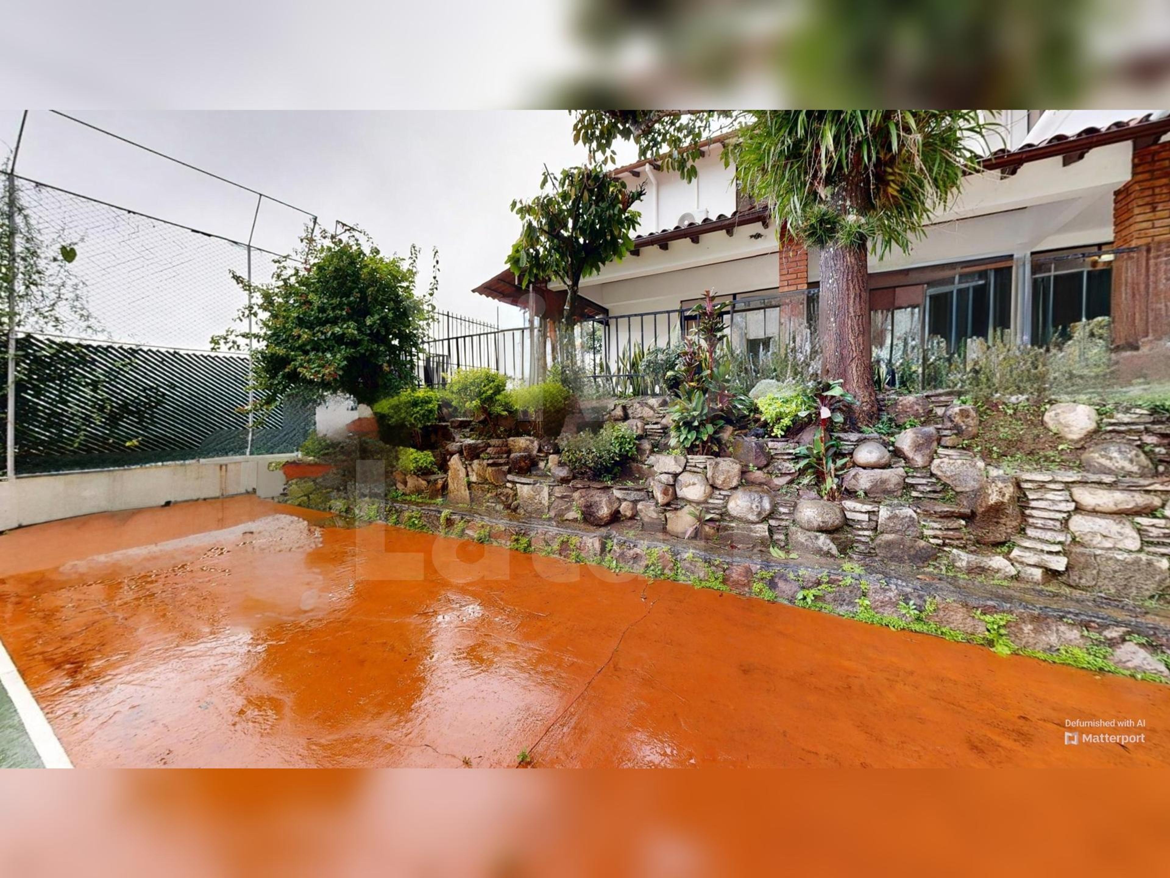 Casa en venta y alquiler en Lomas de Altamira