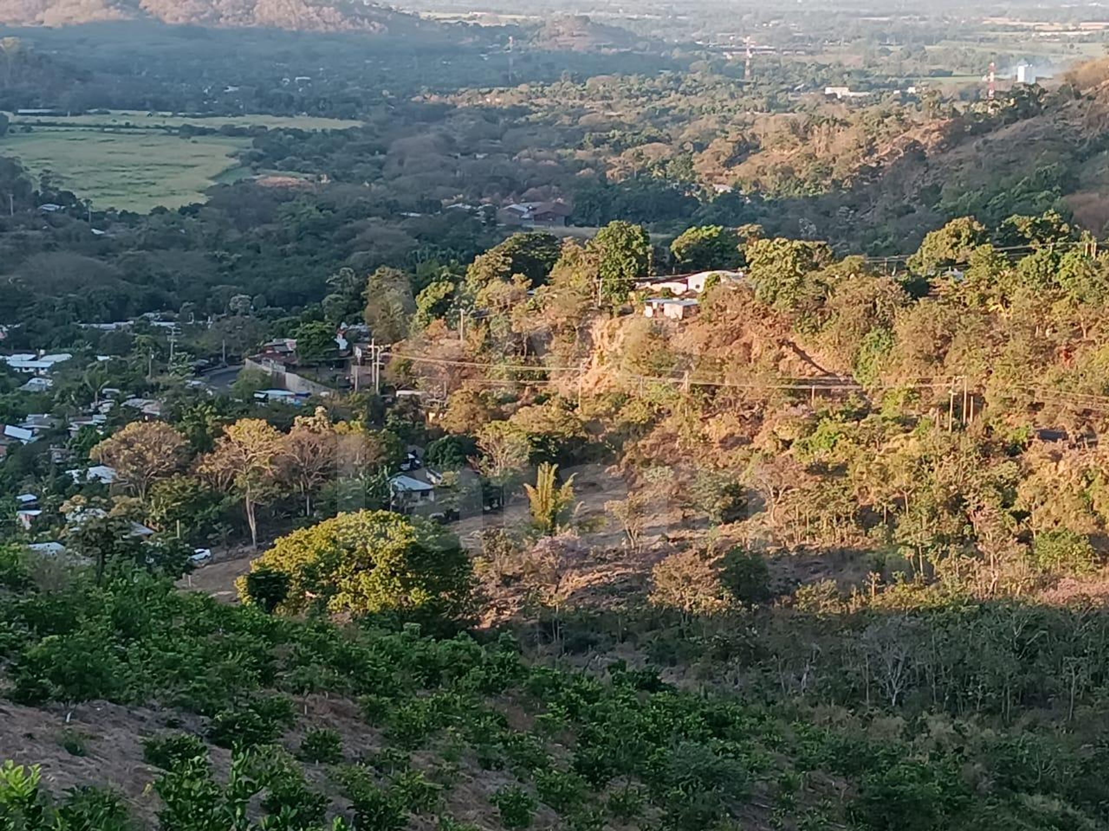 Terreno en venta en Jayaque