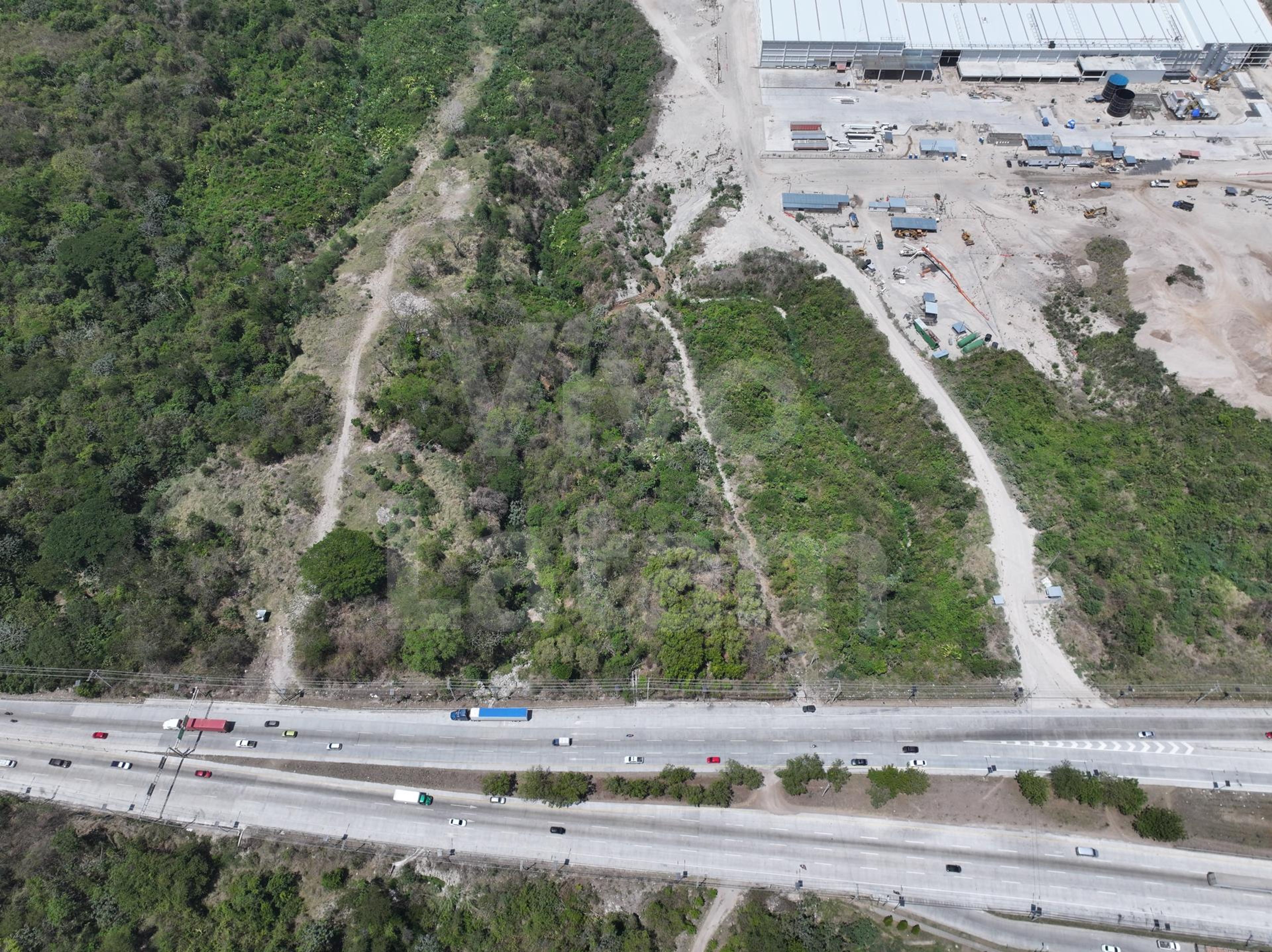 Industrial land for sale in Parque Industrial Apachulco