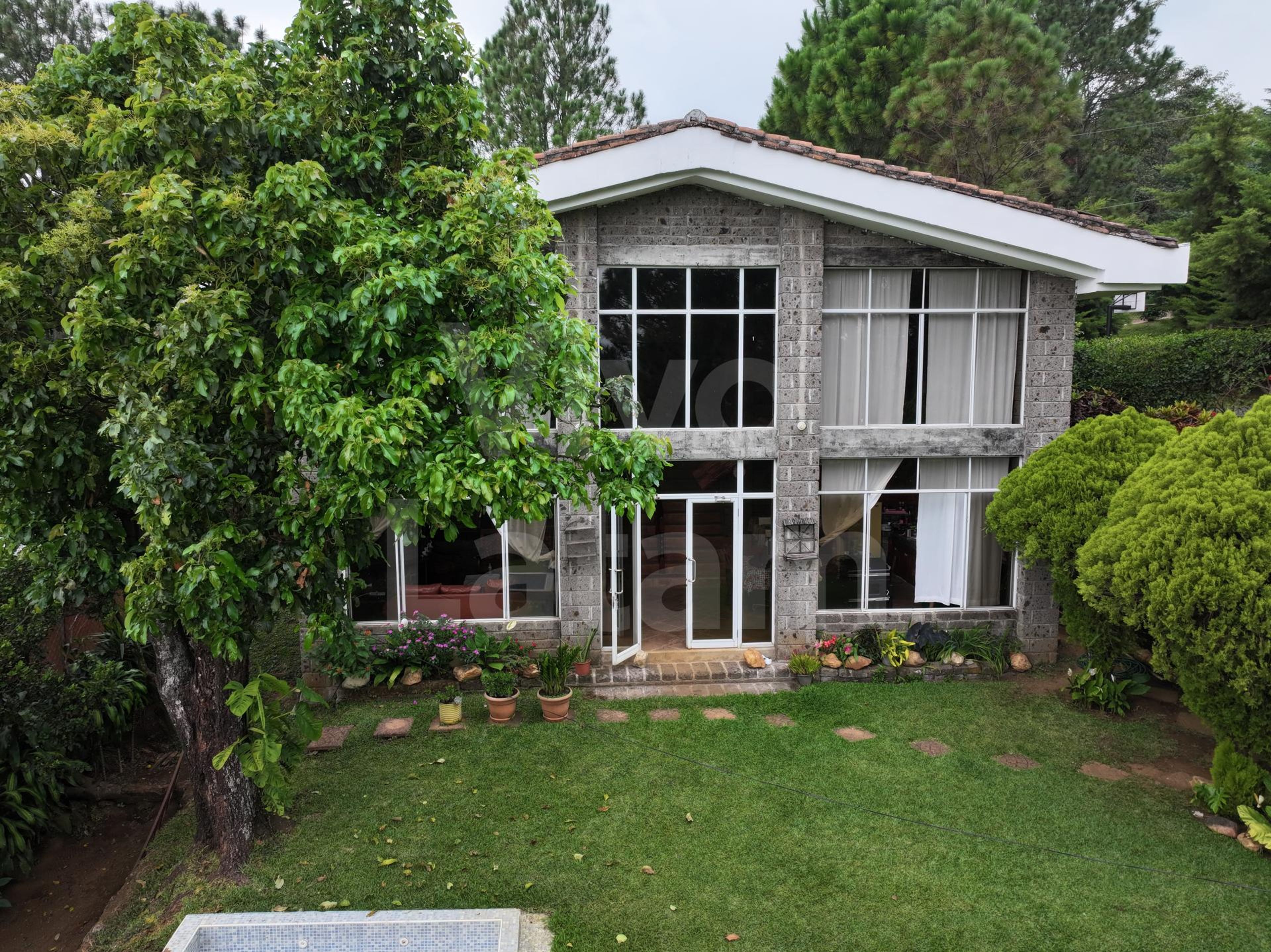 Home for rent in Residencial Brisas del Pinar