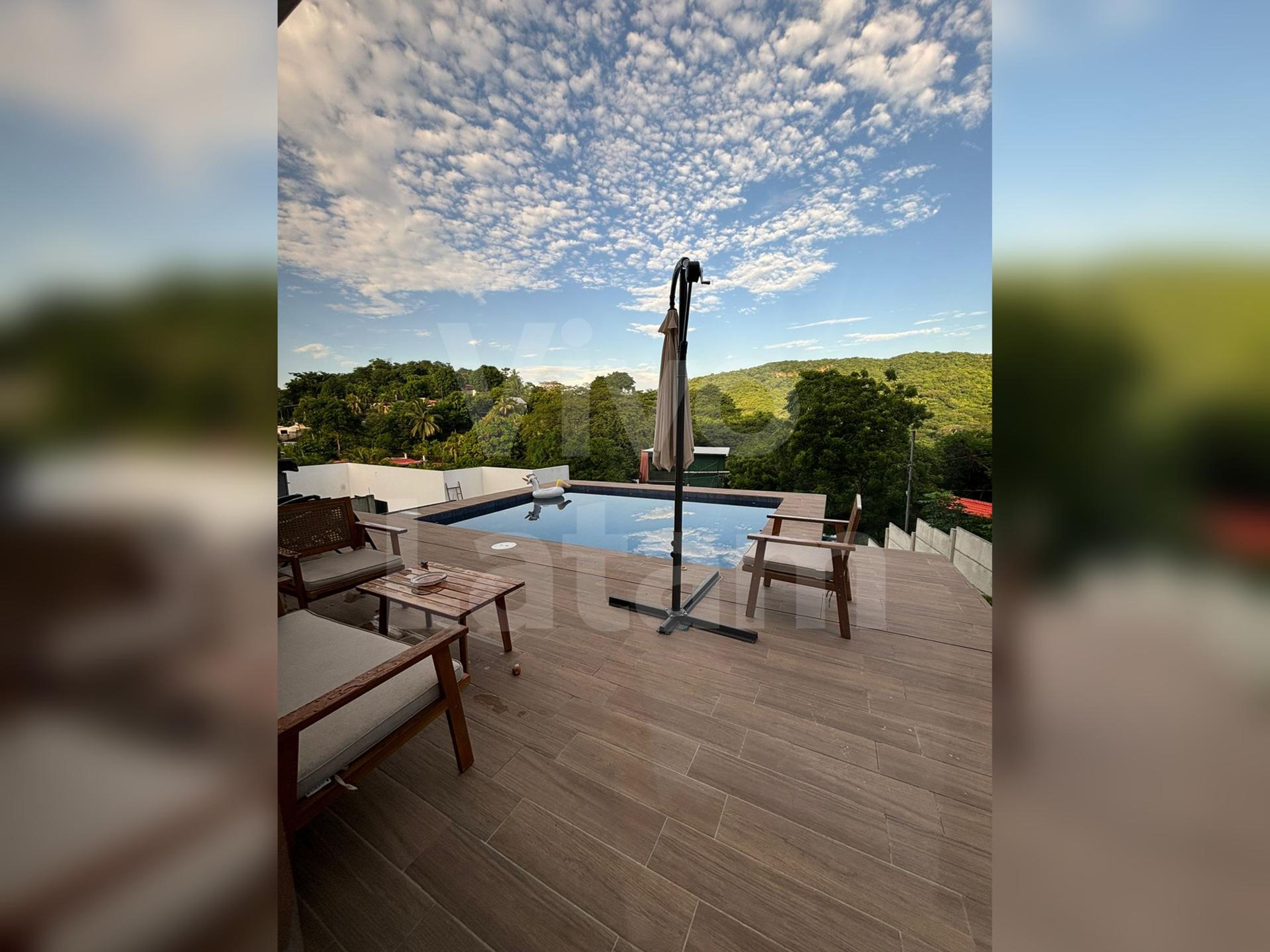 Beach home for sale in Atami