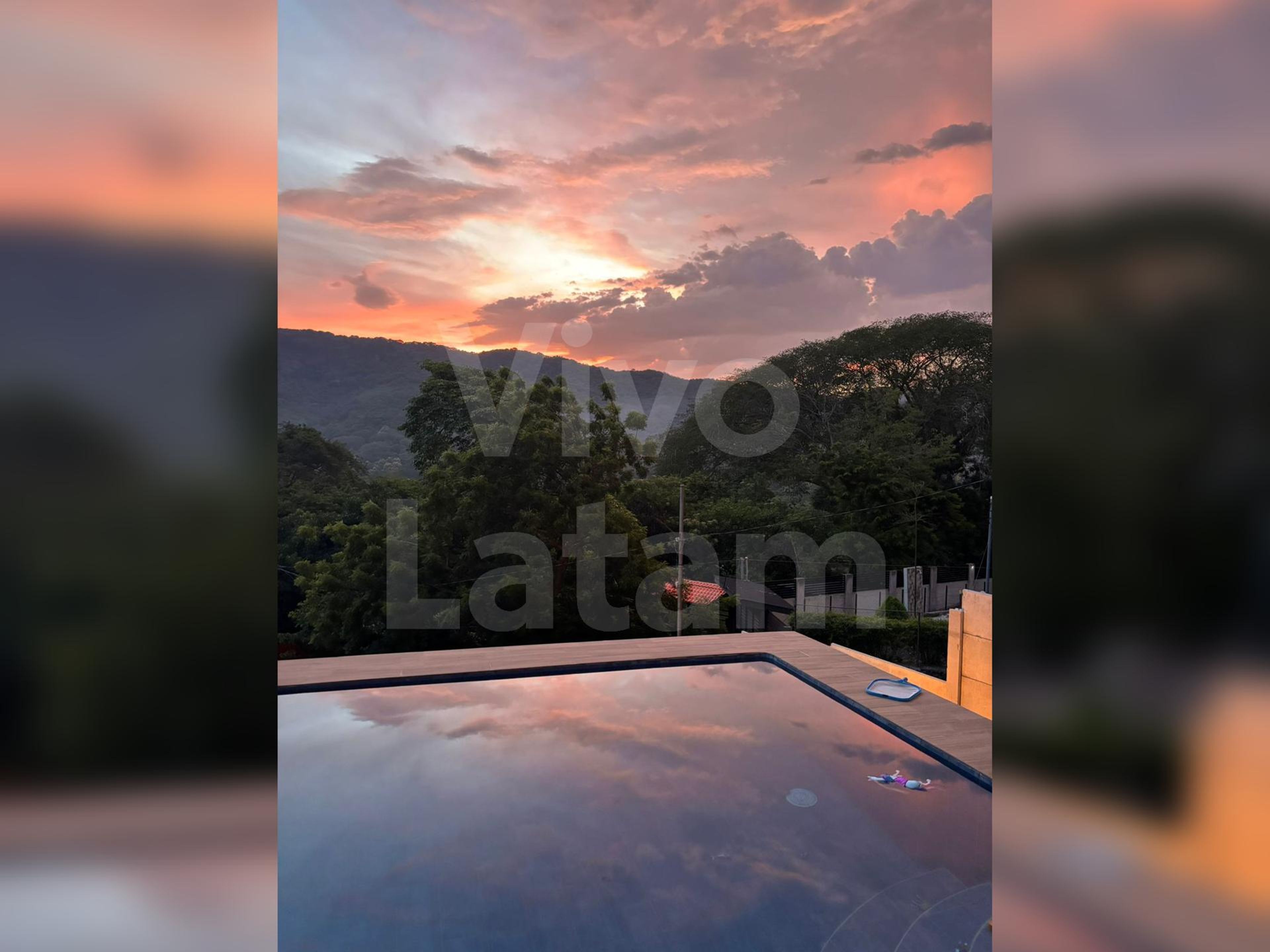 Beach home for sale in Atami