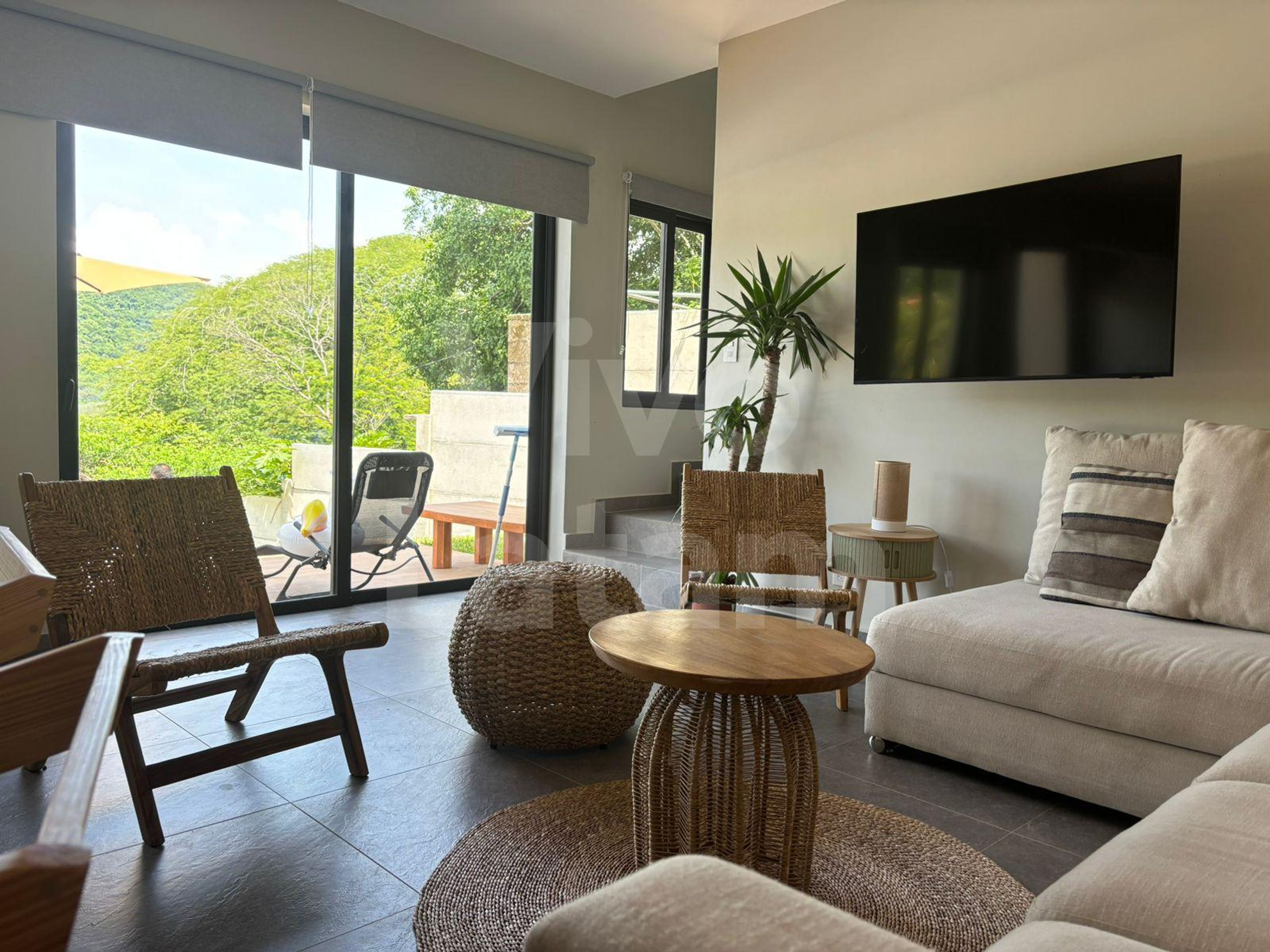 Beach home for sale in Atami