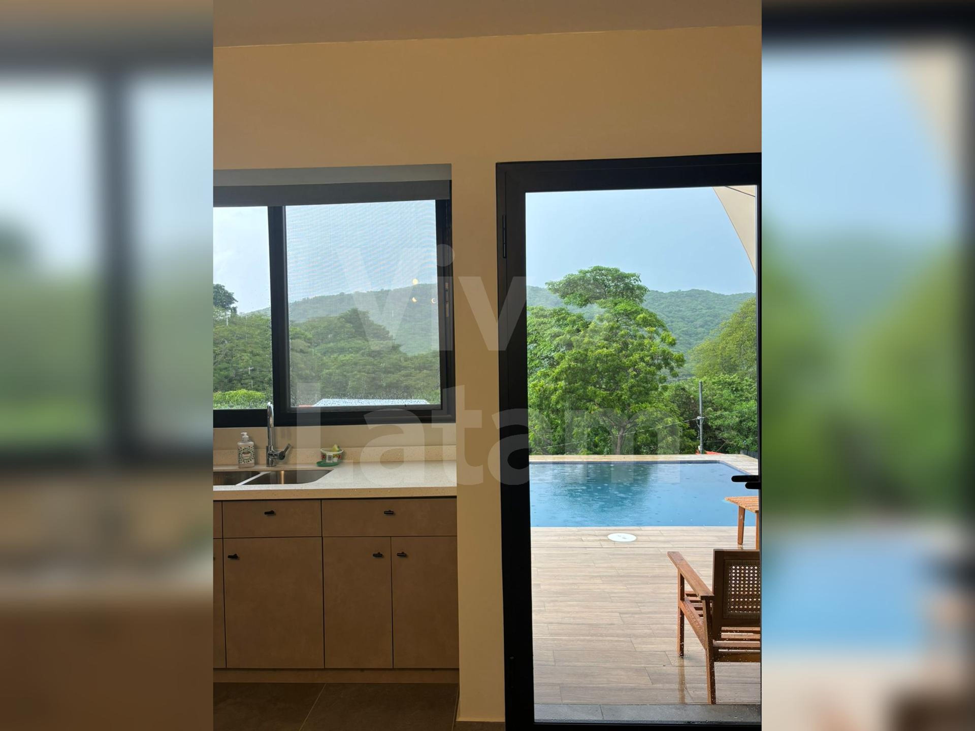 Beach home for sale in Atami