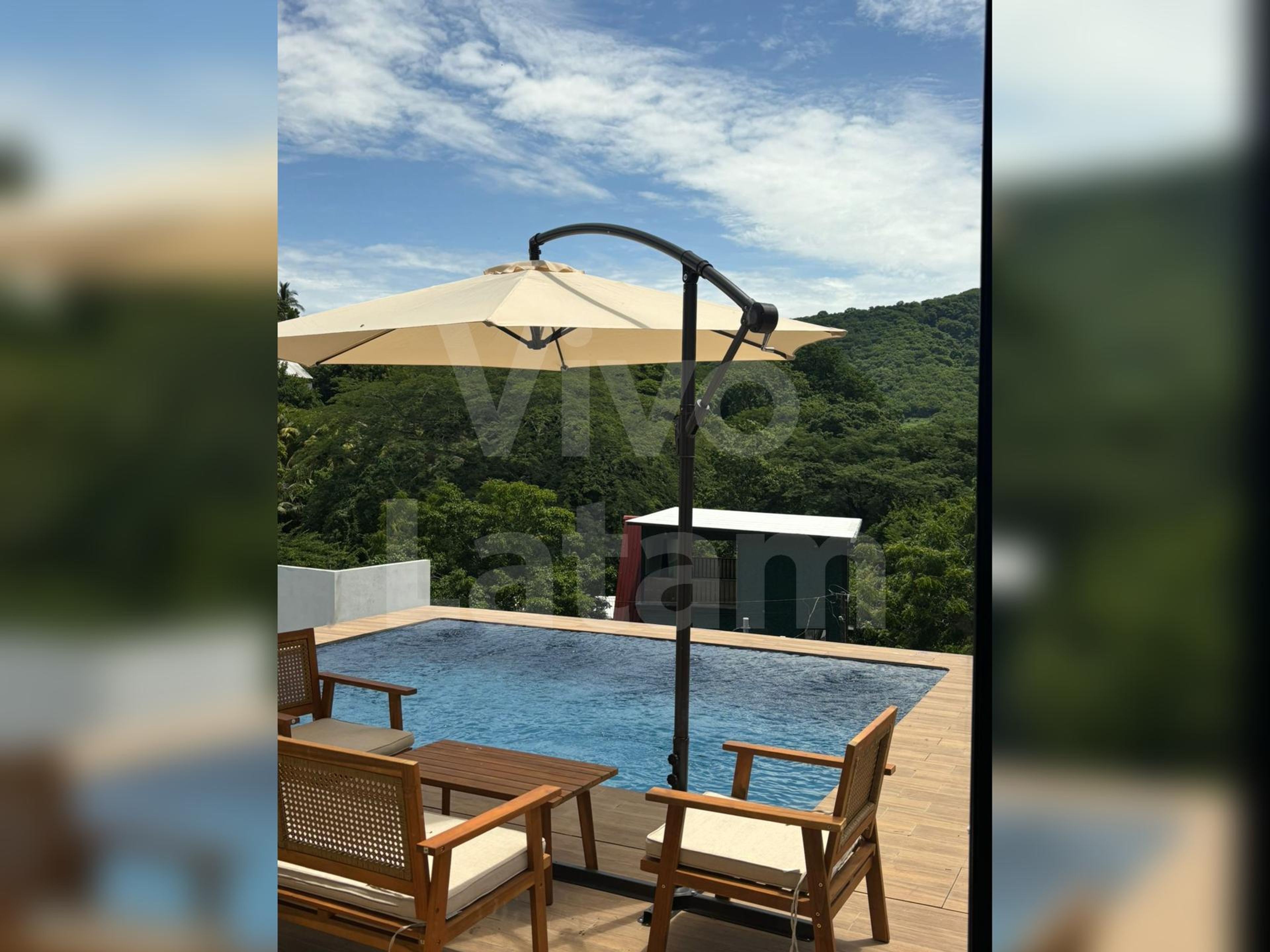 Beach home for sale in Atami