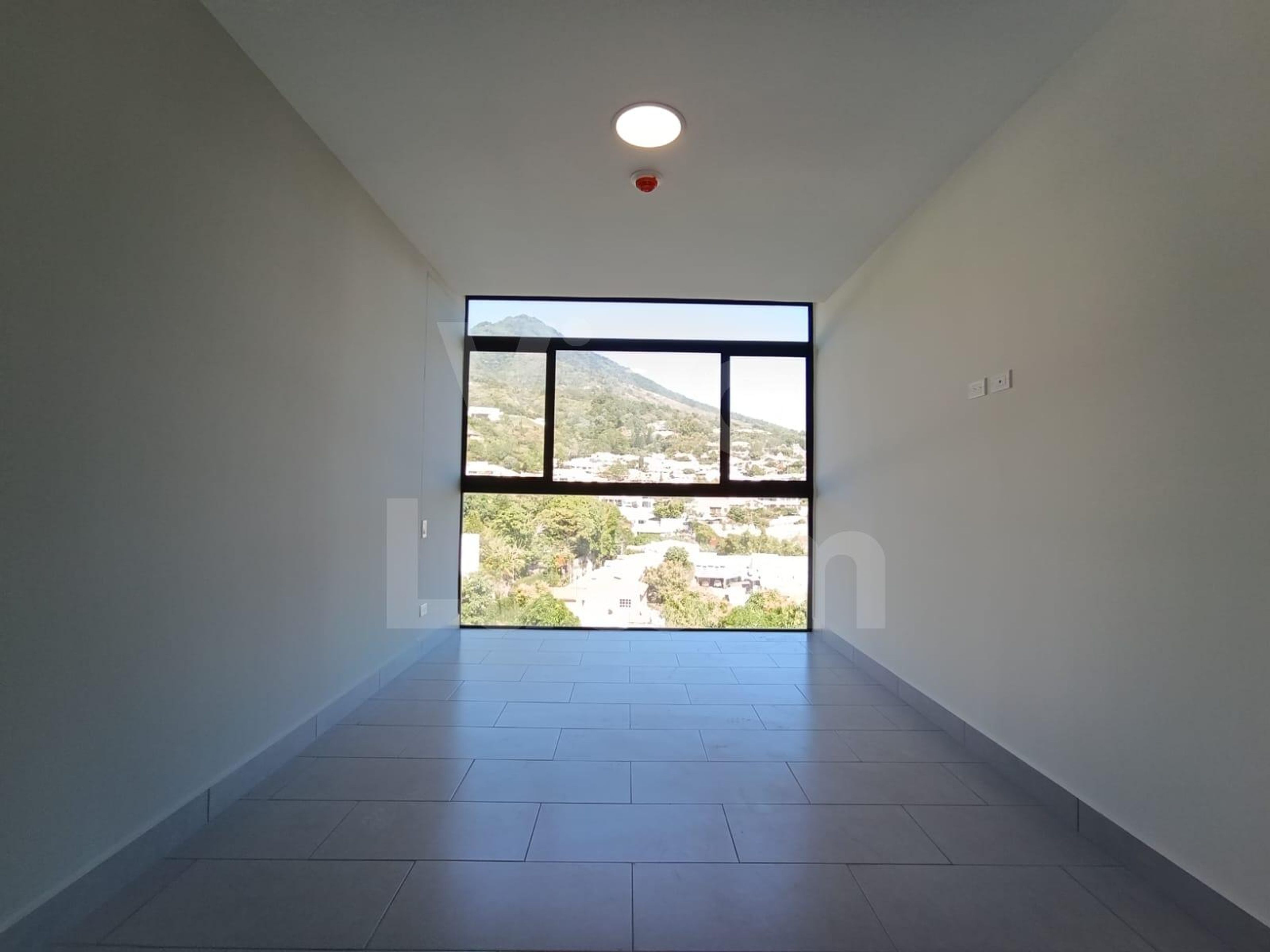 Apartamento en alquiler en Colonia Escalón