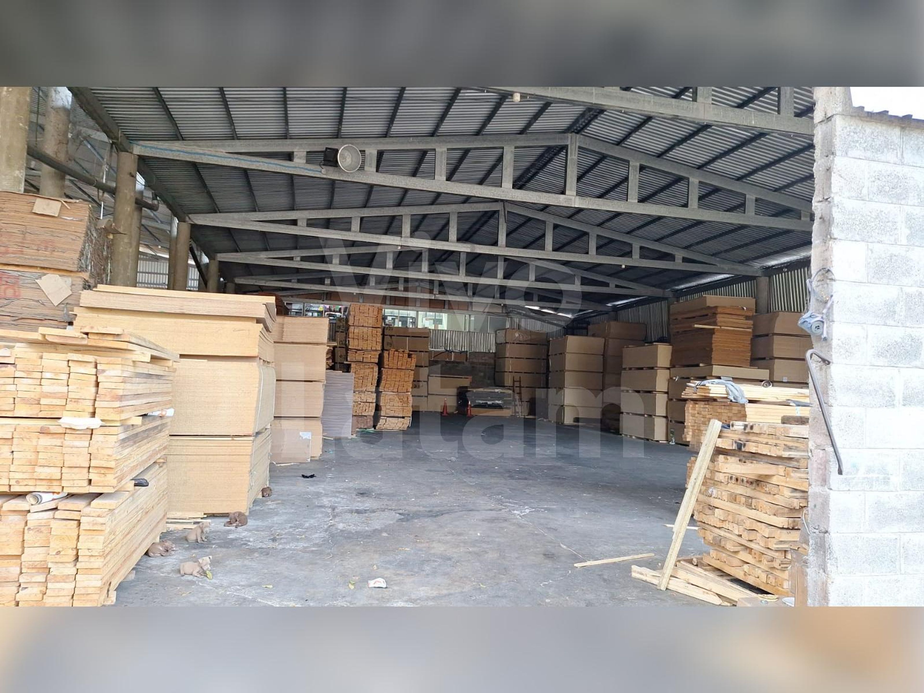 Propiedad industrial en venta y alquiler en San Salvador