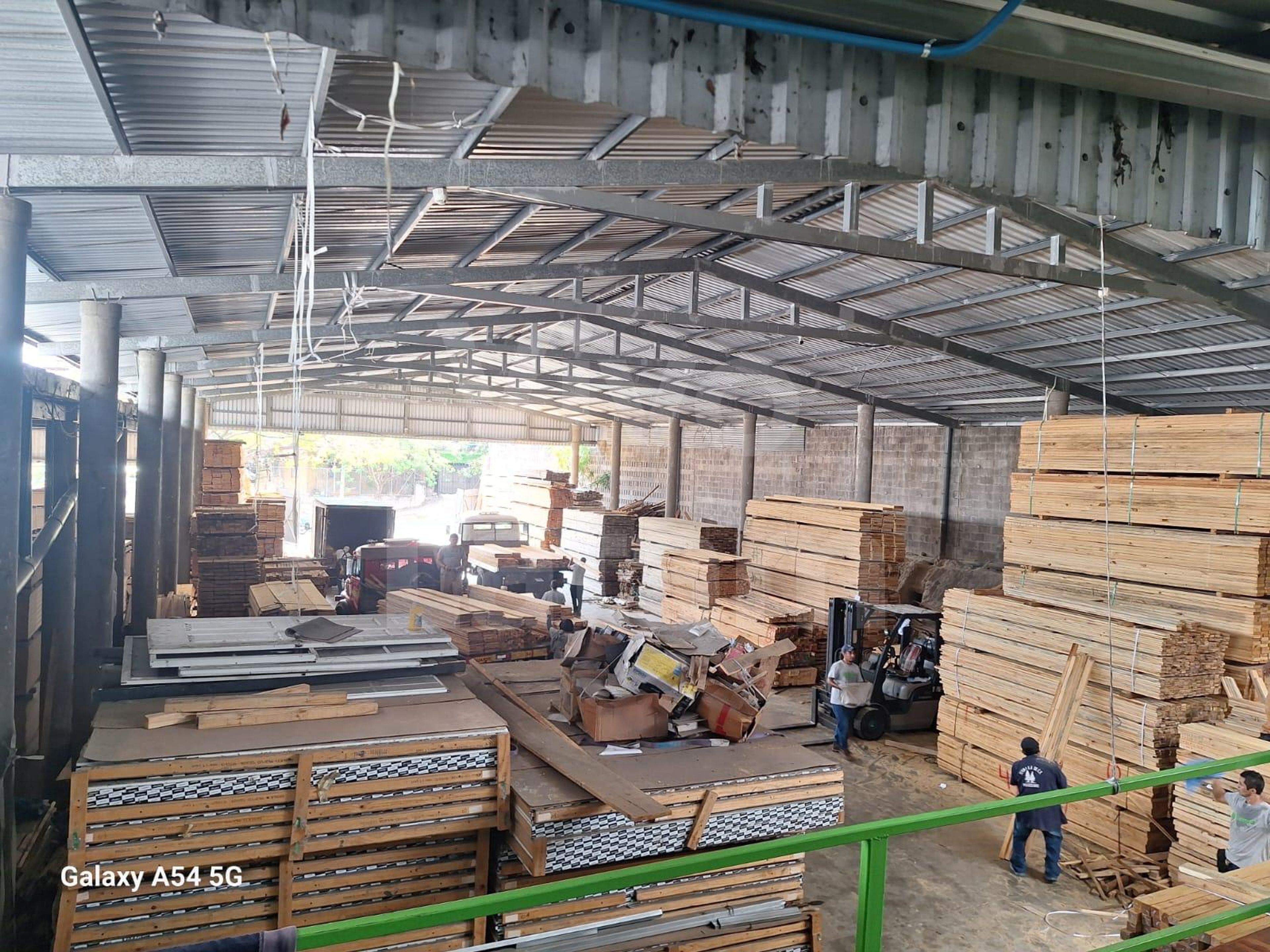 Propiedad industrial en venta y alquiler en San Salvador