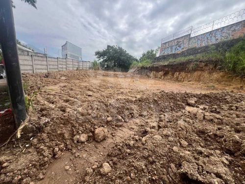 Lot for rent in San Salvador