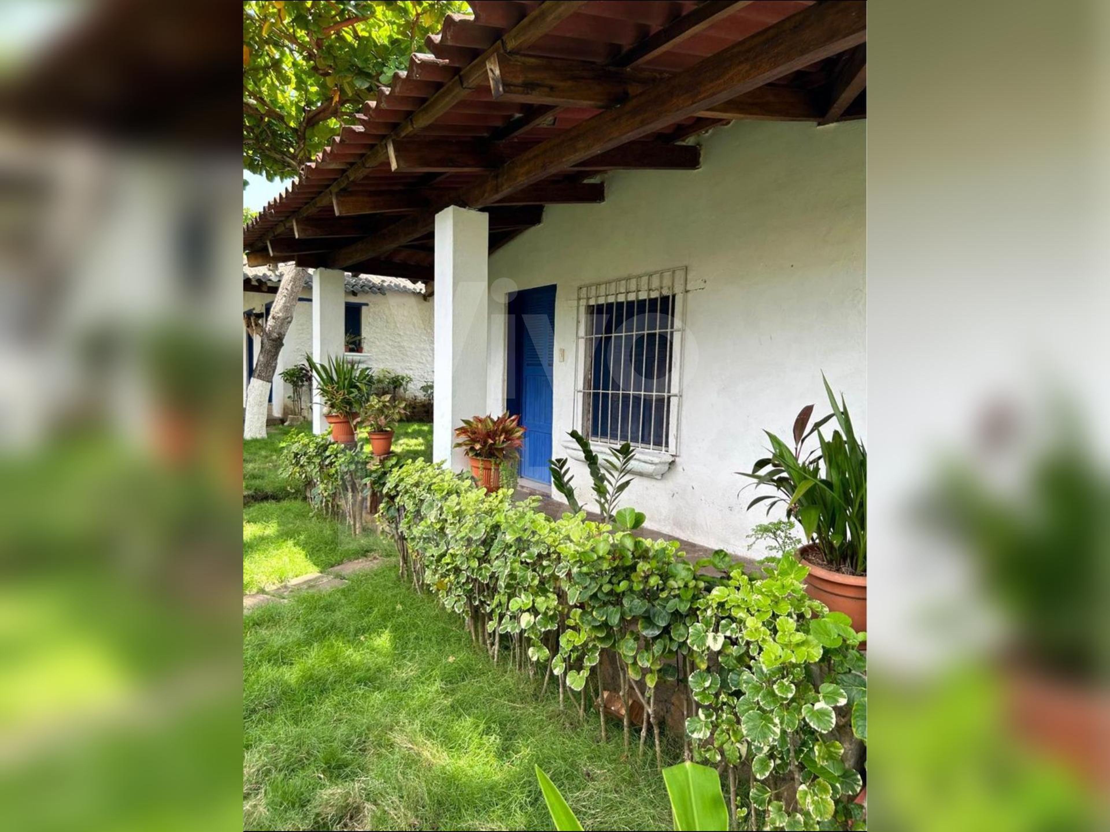 Beach home for sale in Barra Salada Beach