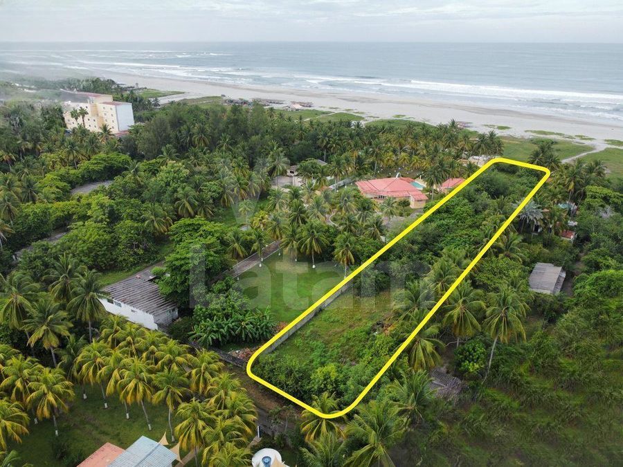 Residential lot for sale in Costa del Sol Beach