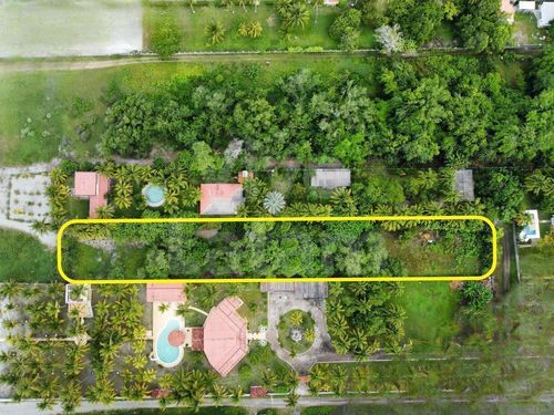 Residential lot for sale in Costa del Sol Beach