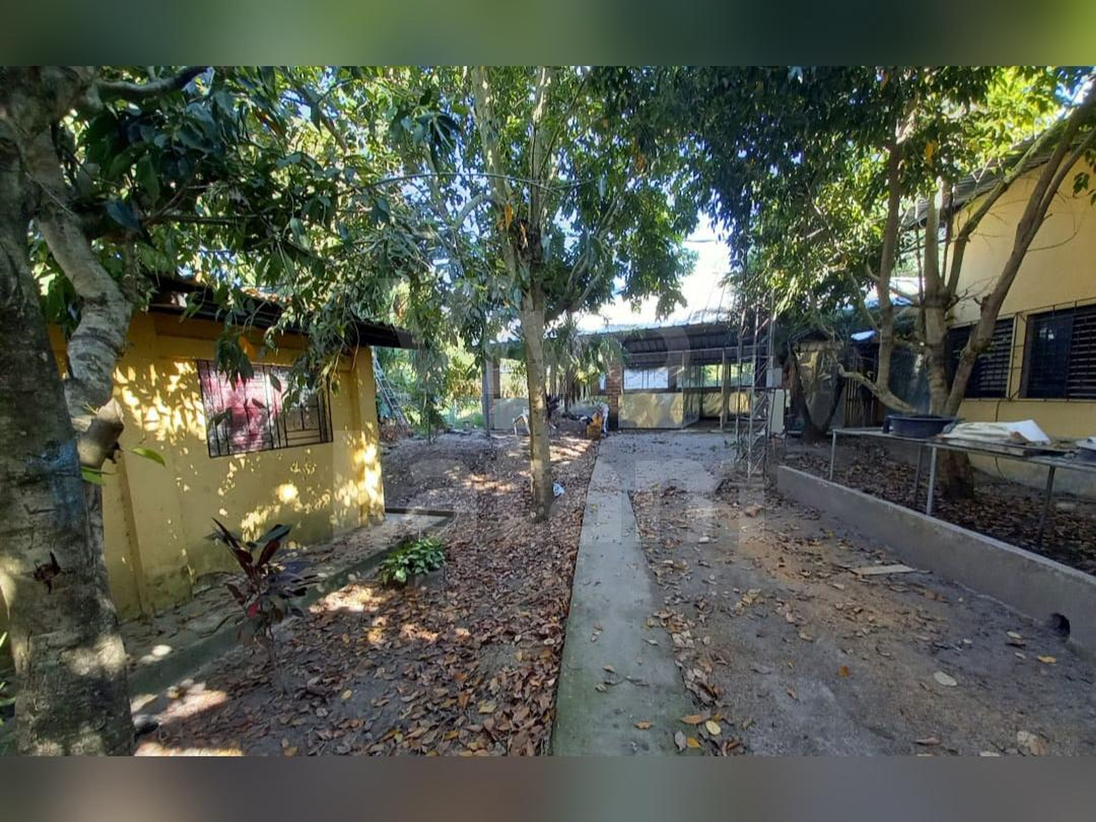 Industrial land for sale in Nejapa