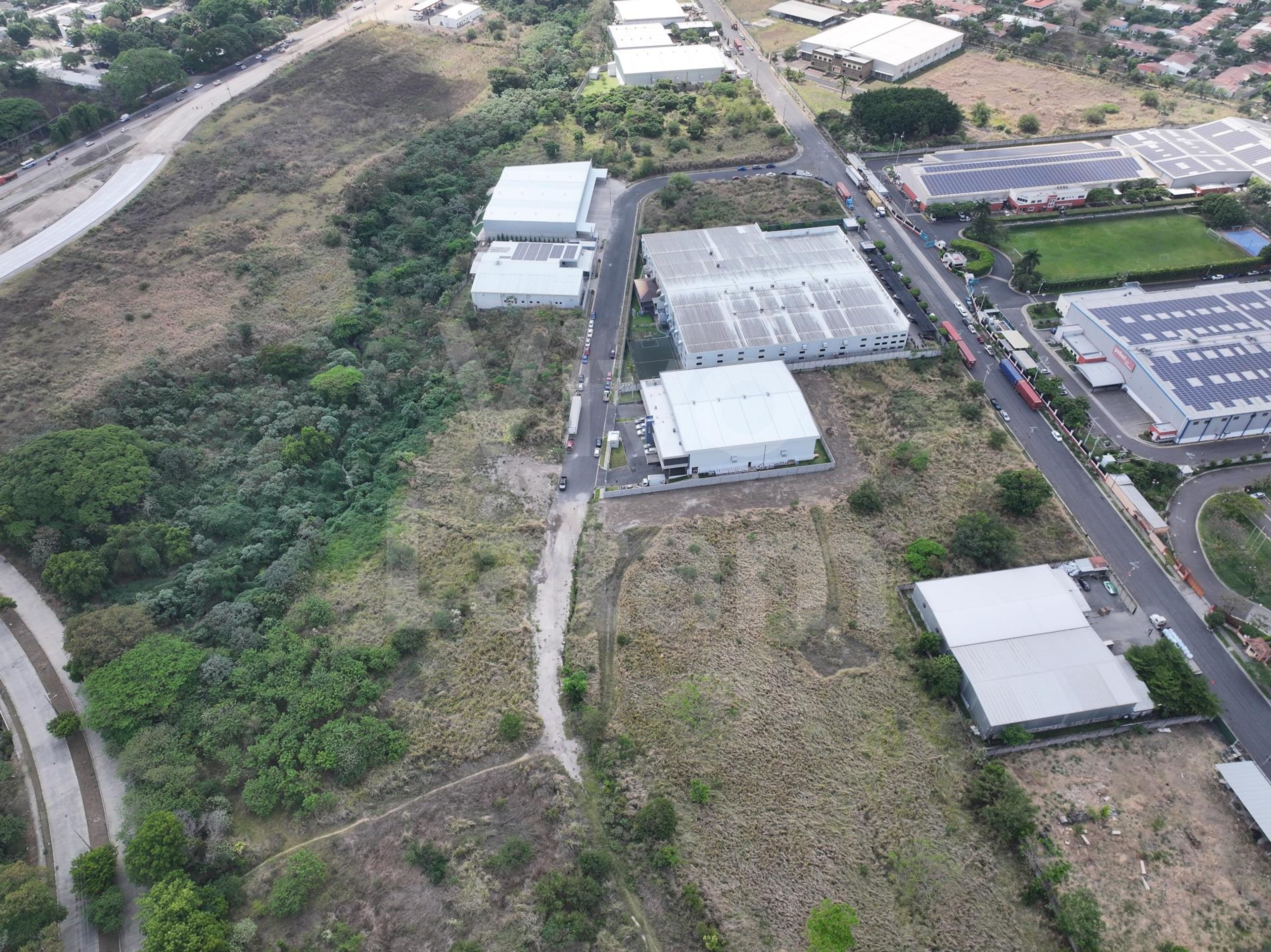 Industrial land for sale in Industrial Intercomplex Park
