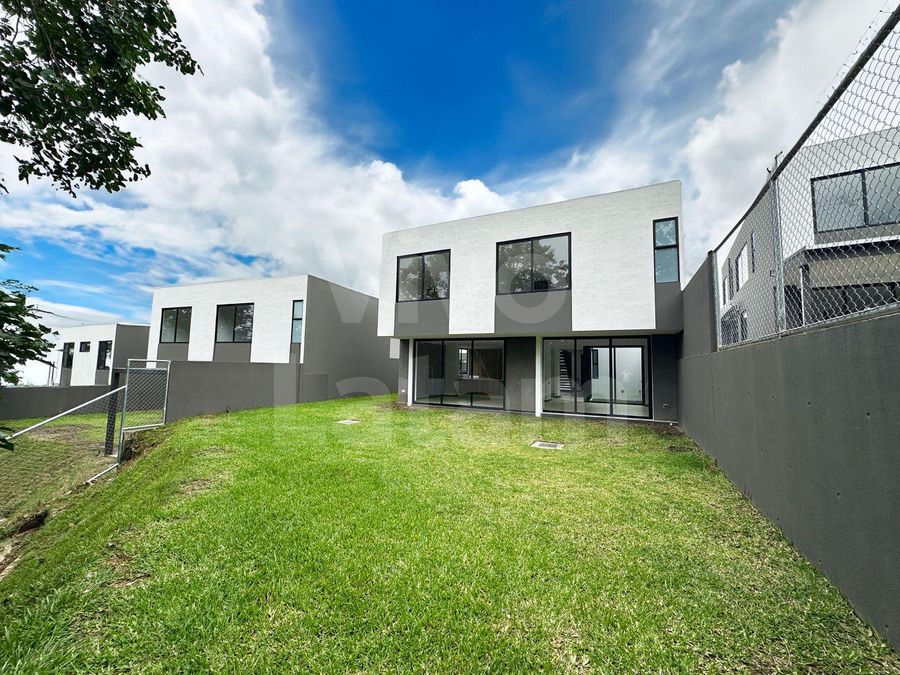 Single family home for sale in Nuevo Cuscatlán