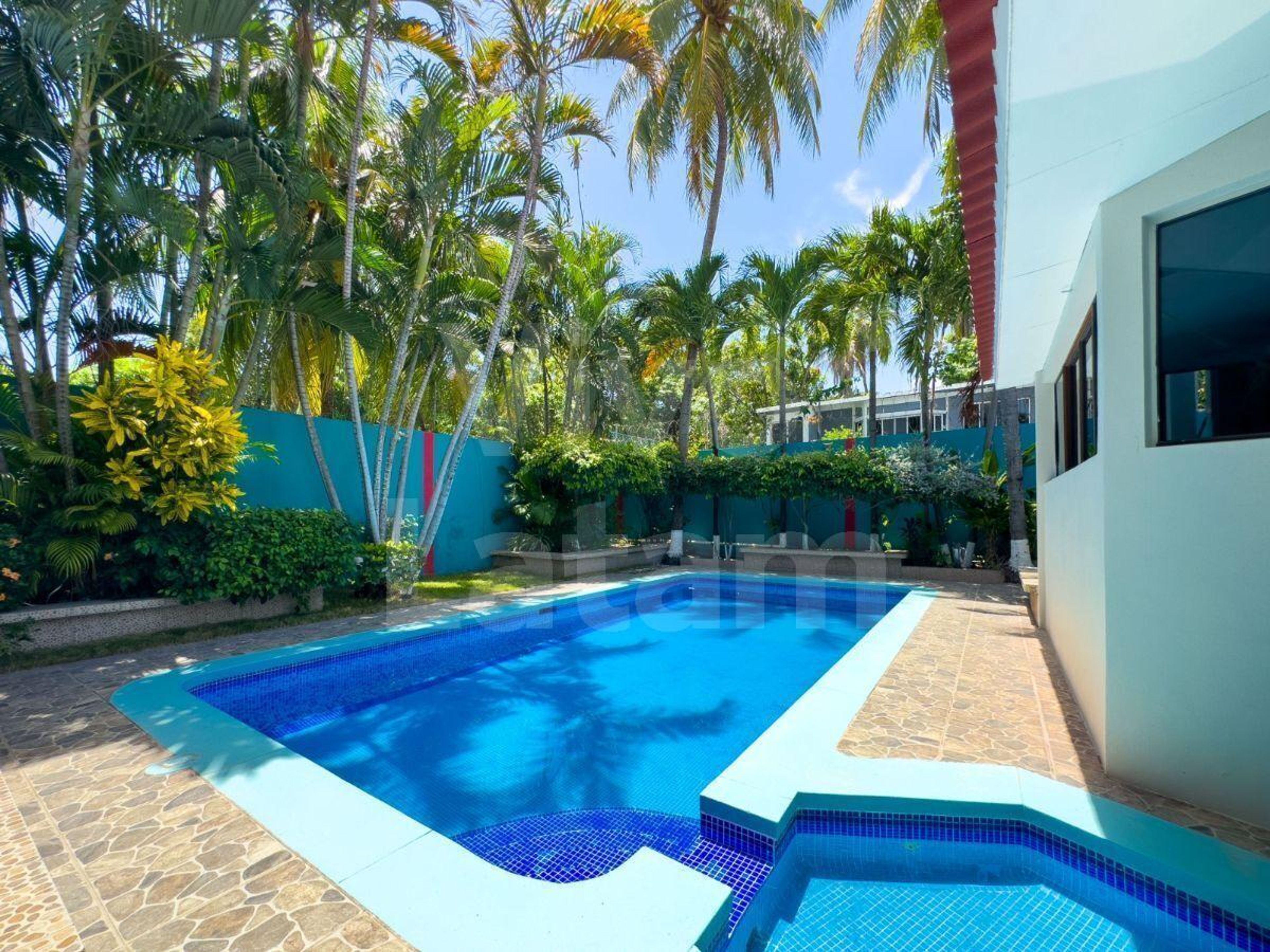 Casa de playa en venta en La Libertad