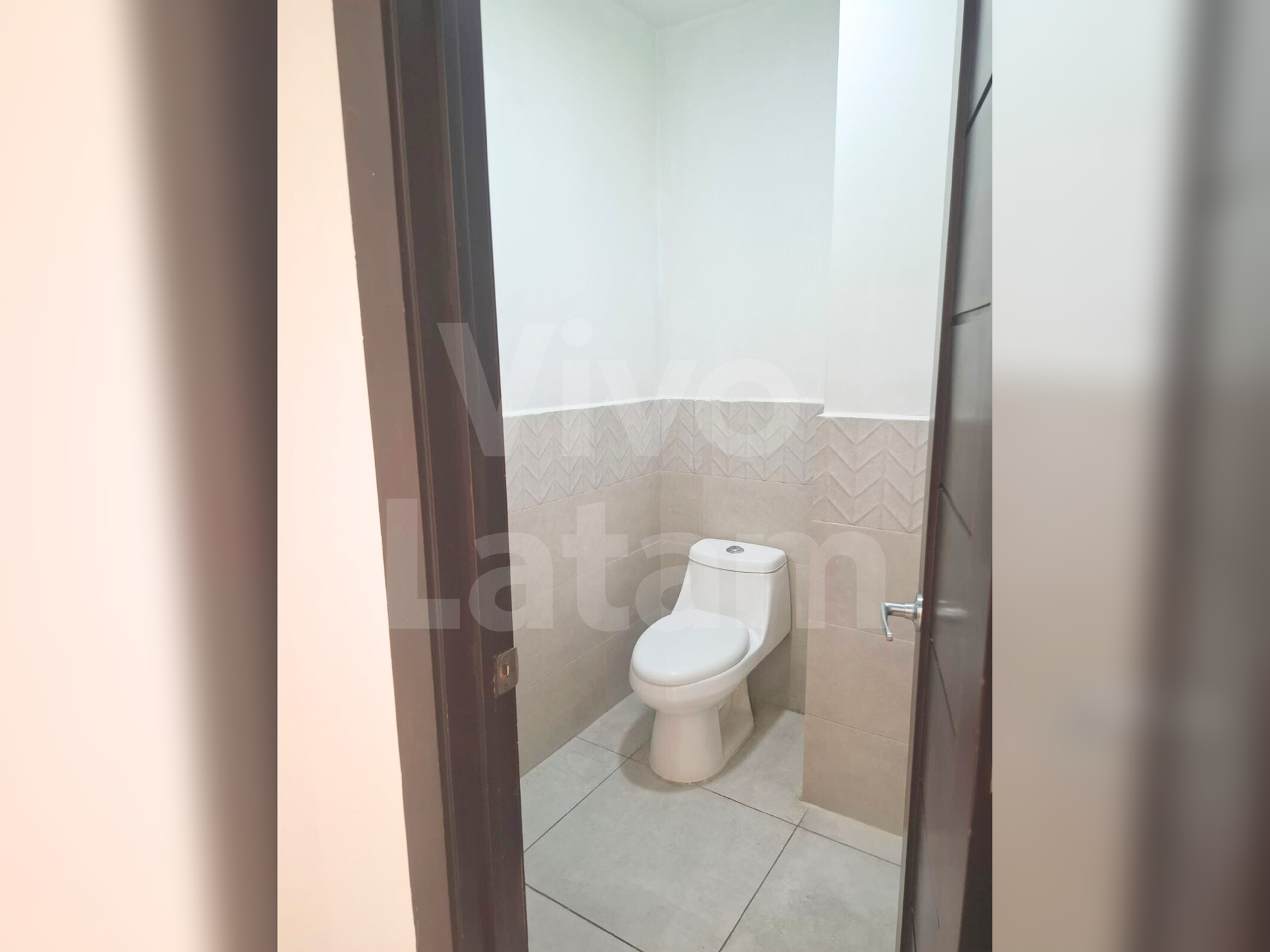 Inmuebles comerciales en alquiler en Santa Elena