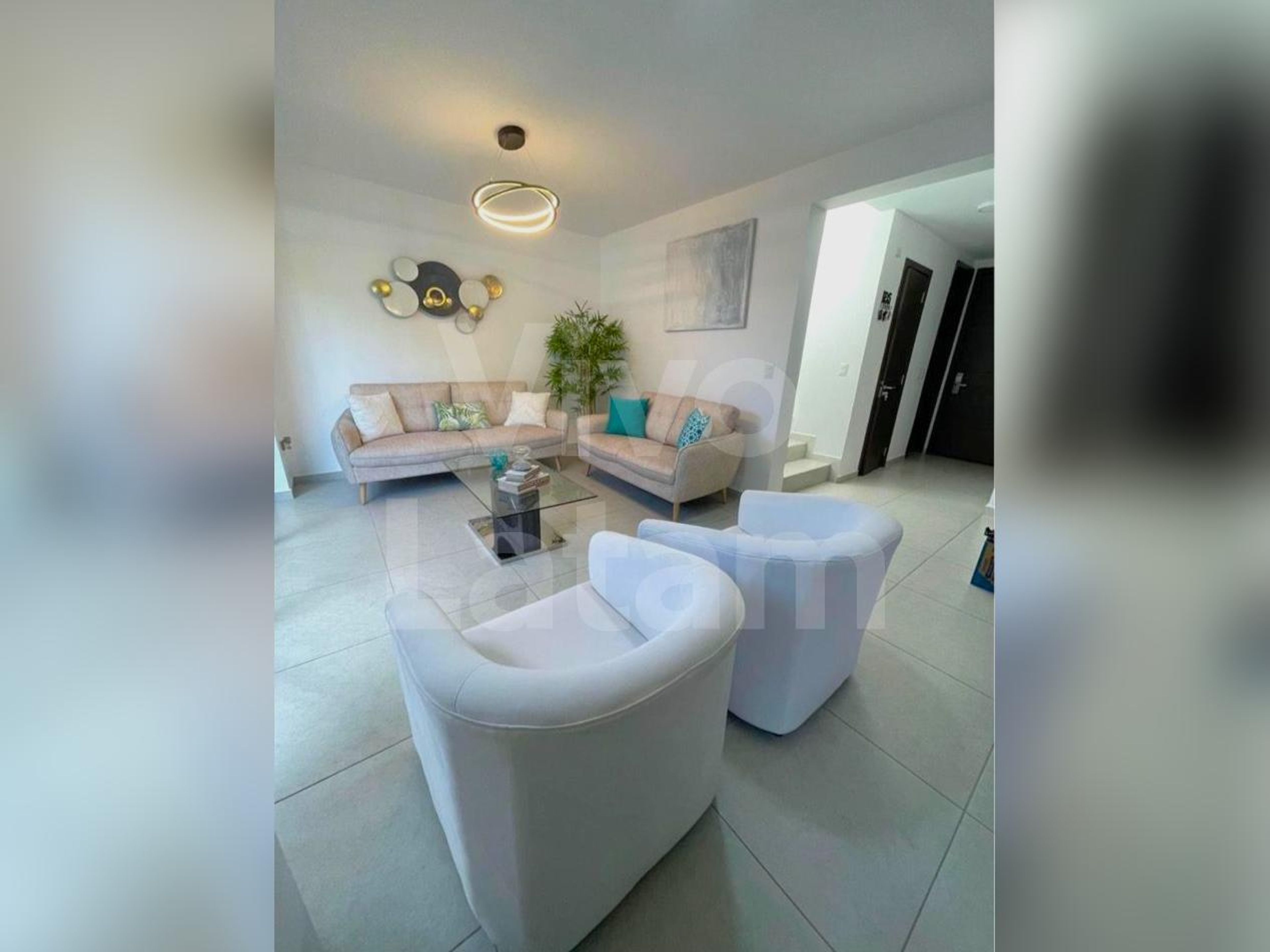 Casa familiar en venta en Santa Tecla