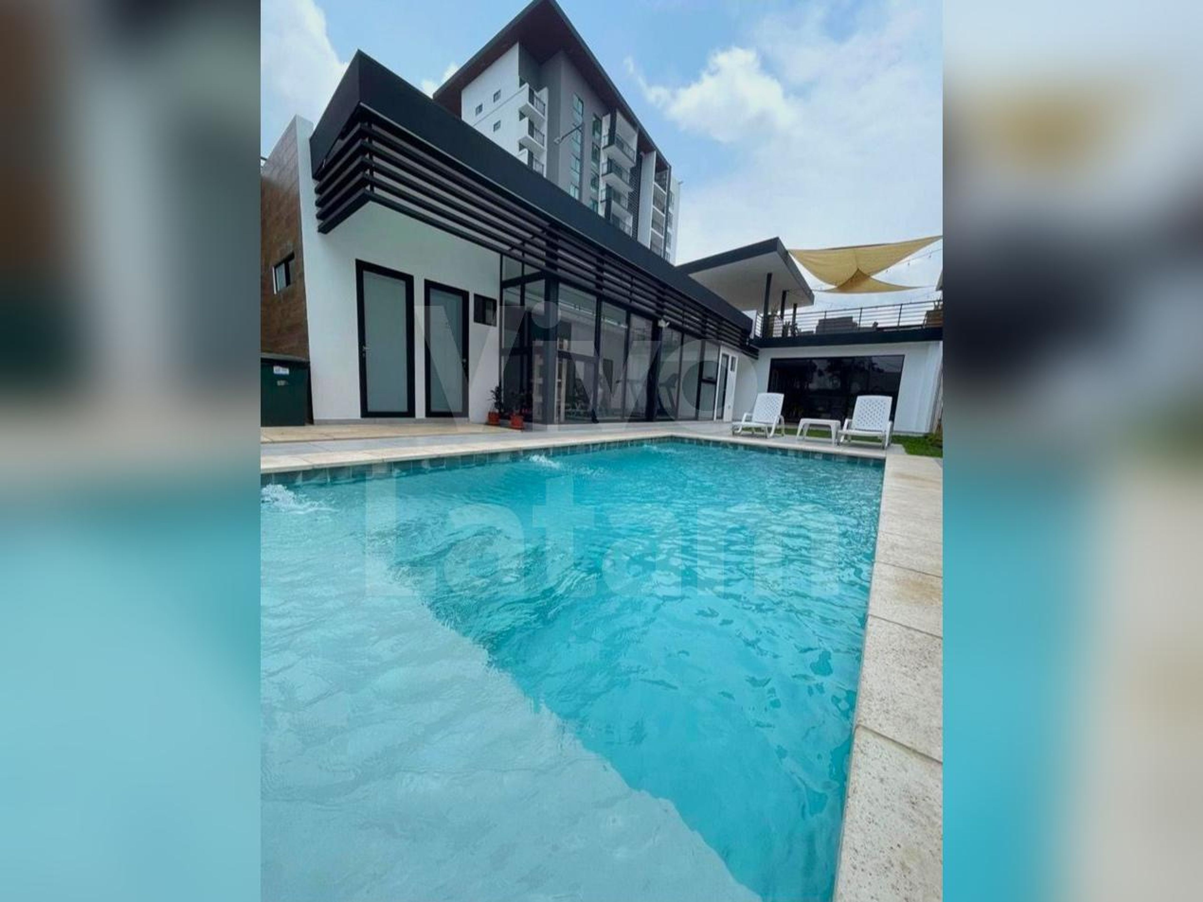 Casa familiar en venta en Santa Tecla
