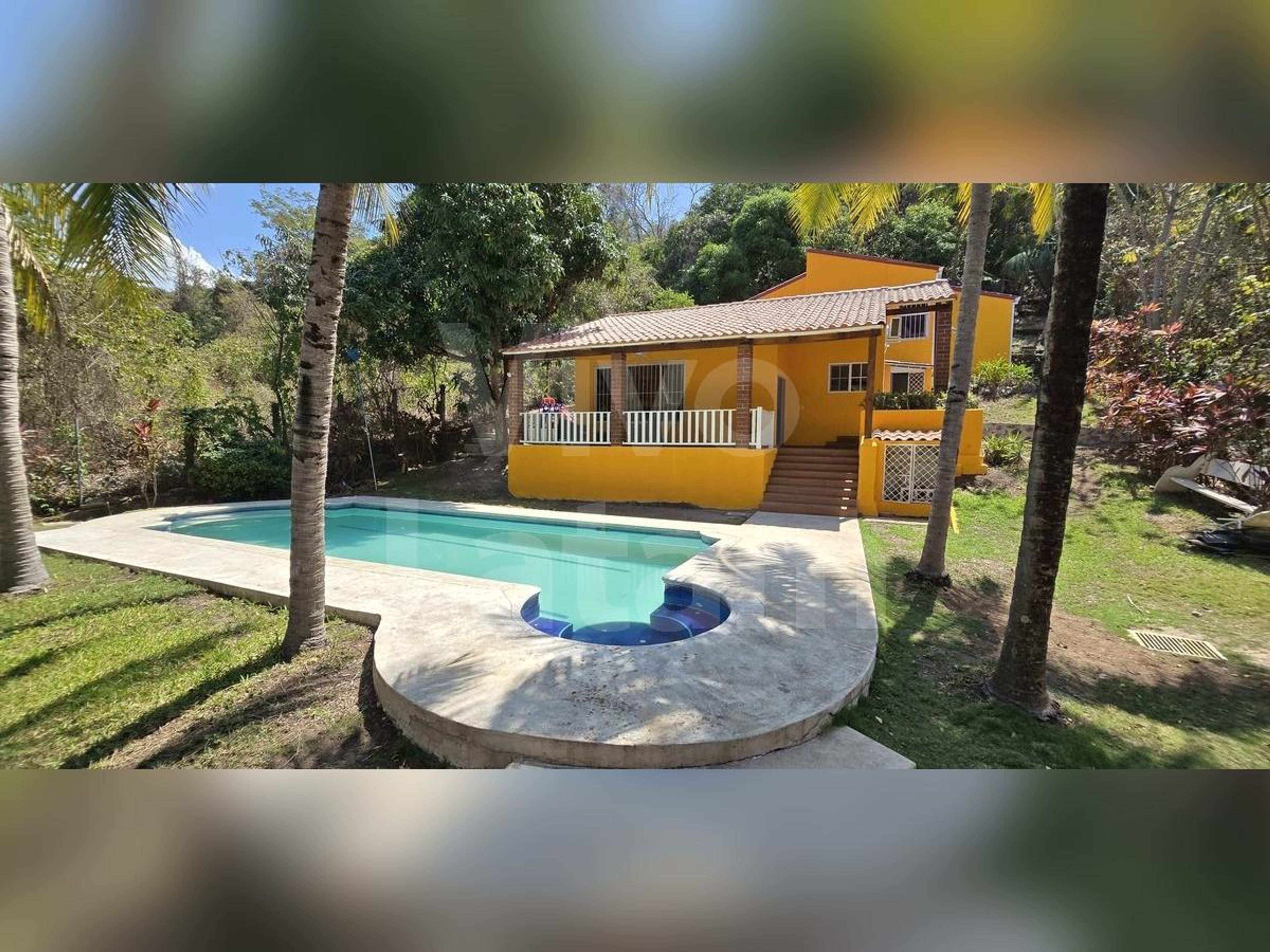 Beach home for sale in Atami