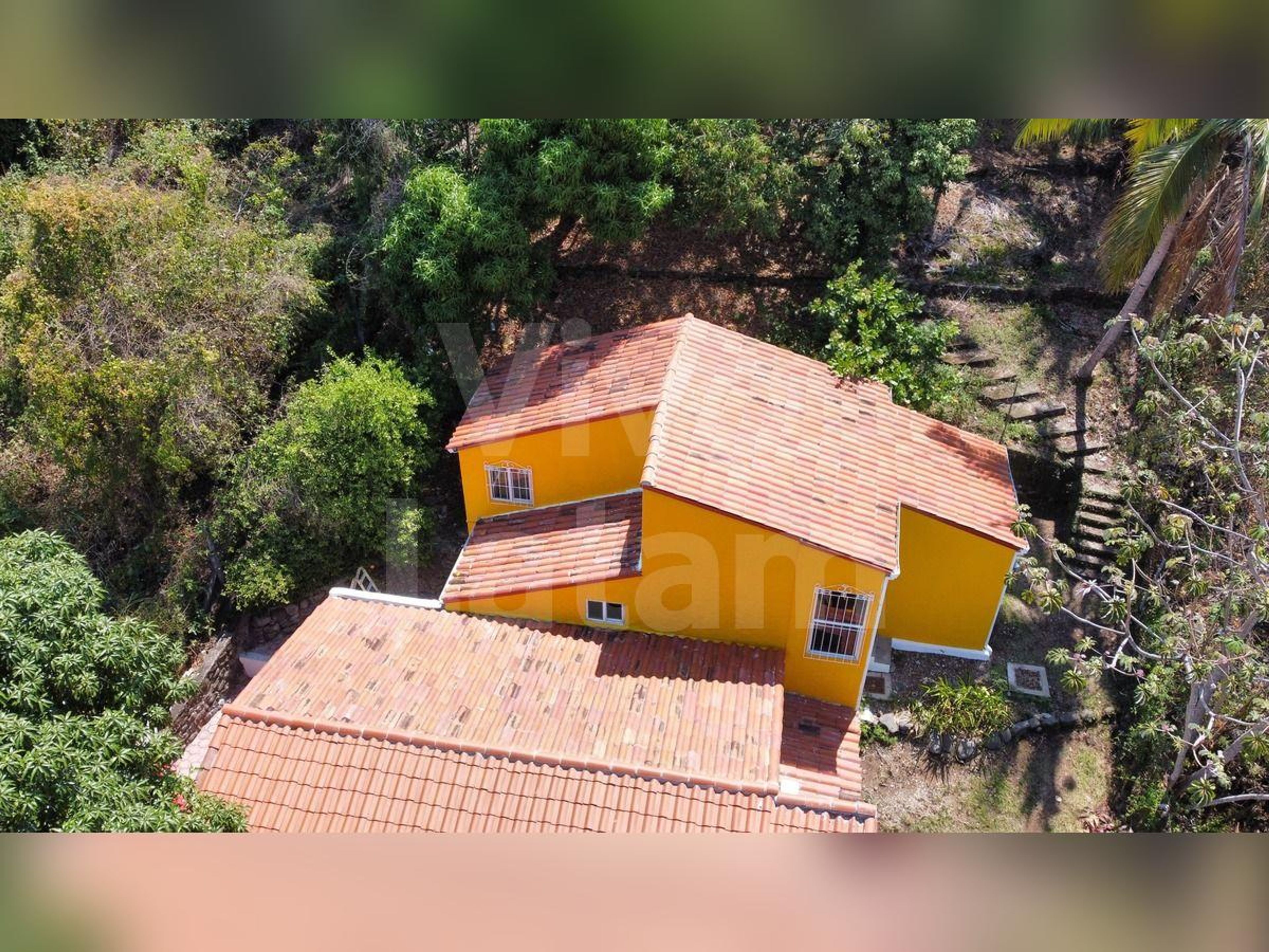 Beach home for sale in Atami