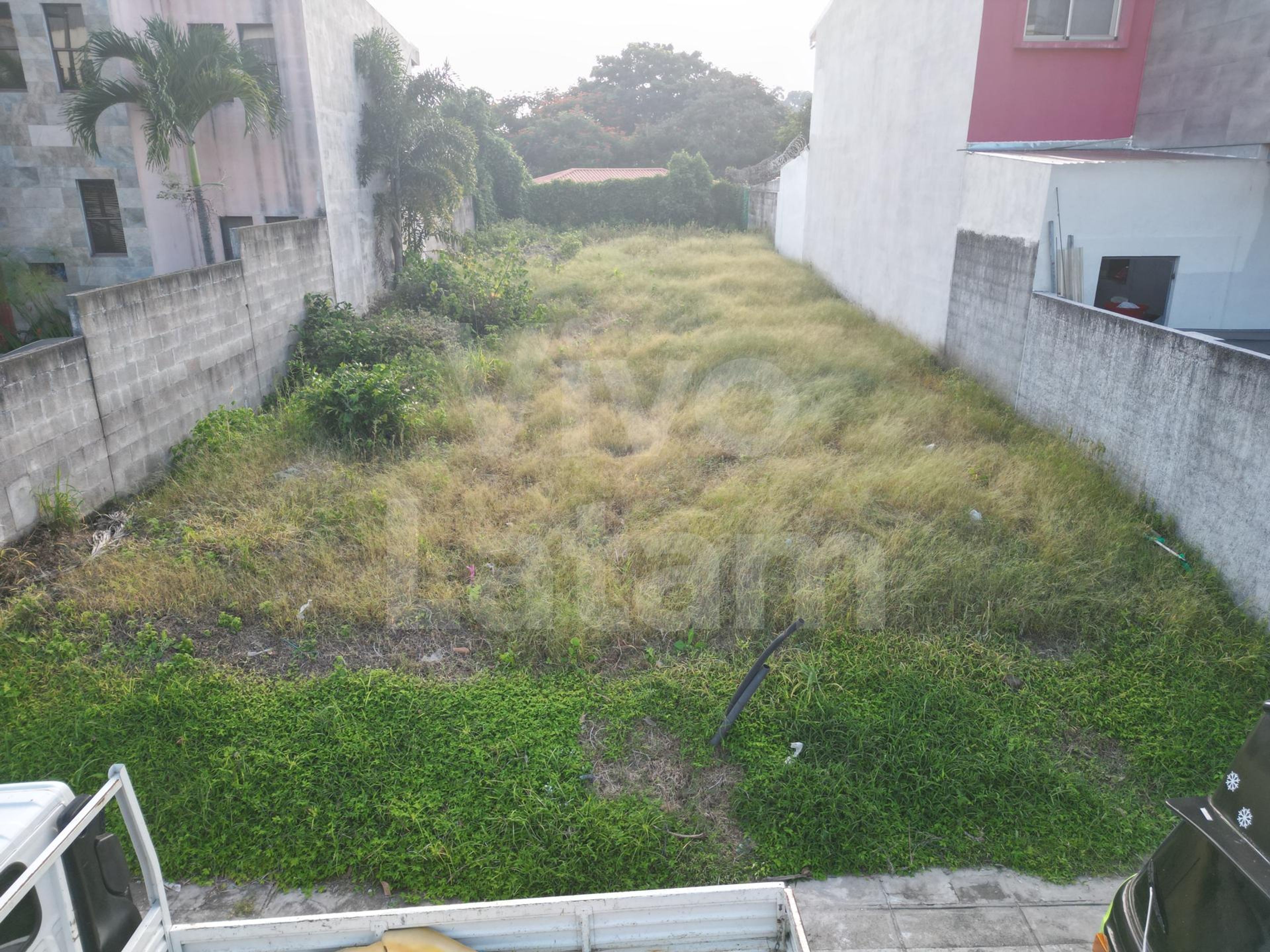 Residential lot for sale in Condado Santa Elena