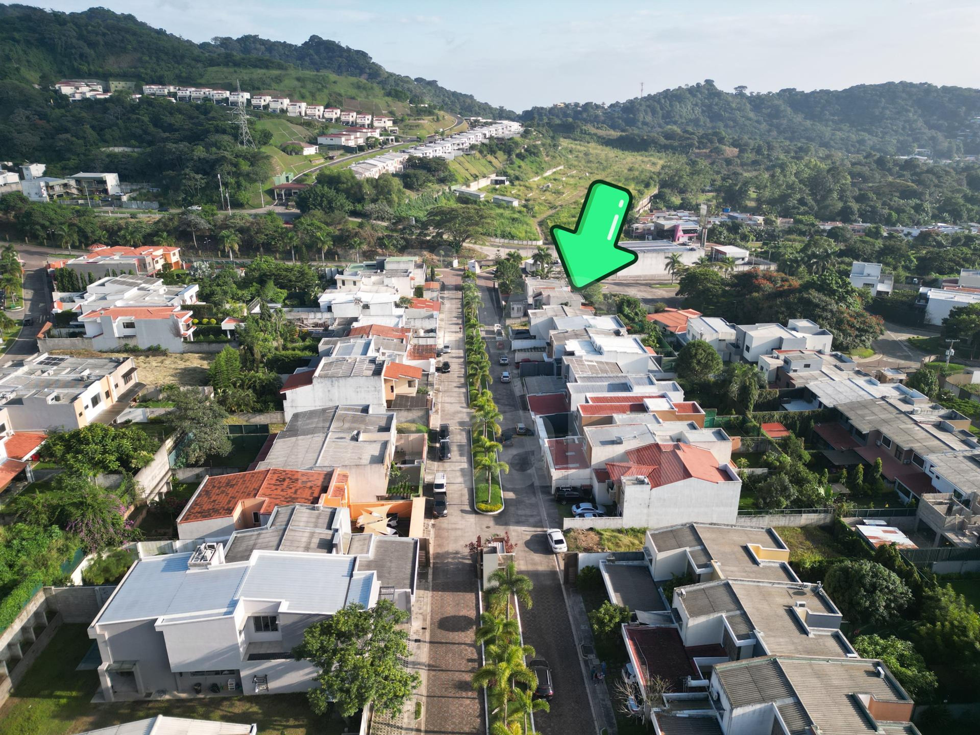 Residential lot for sale in Condado Santa Elena