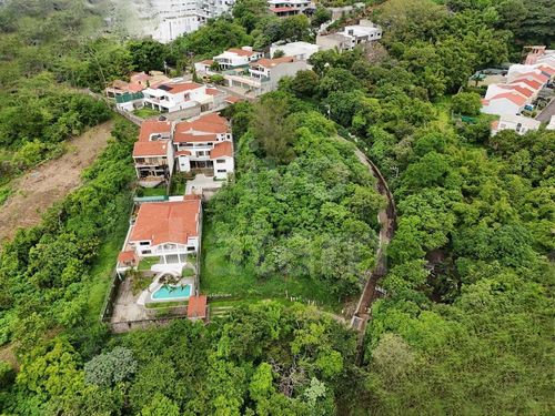 Lot for sale in Colonia Escalón