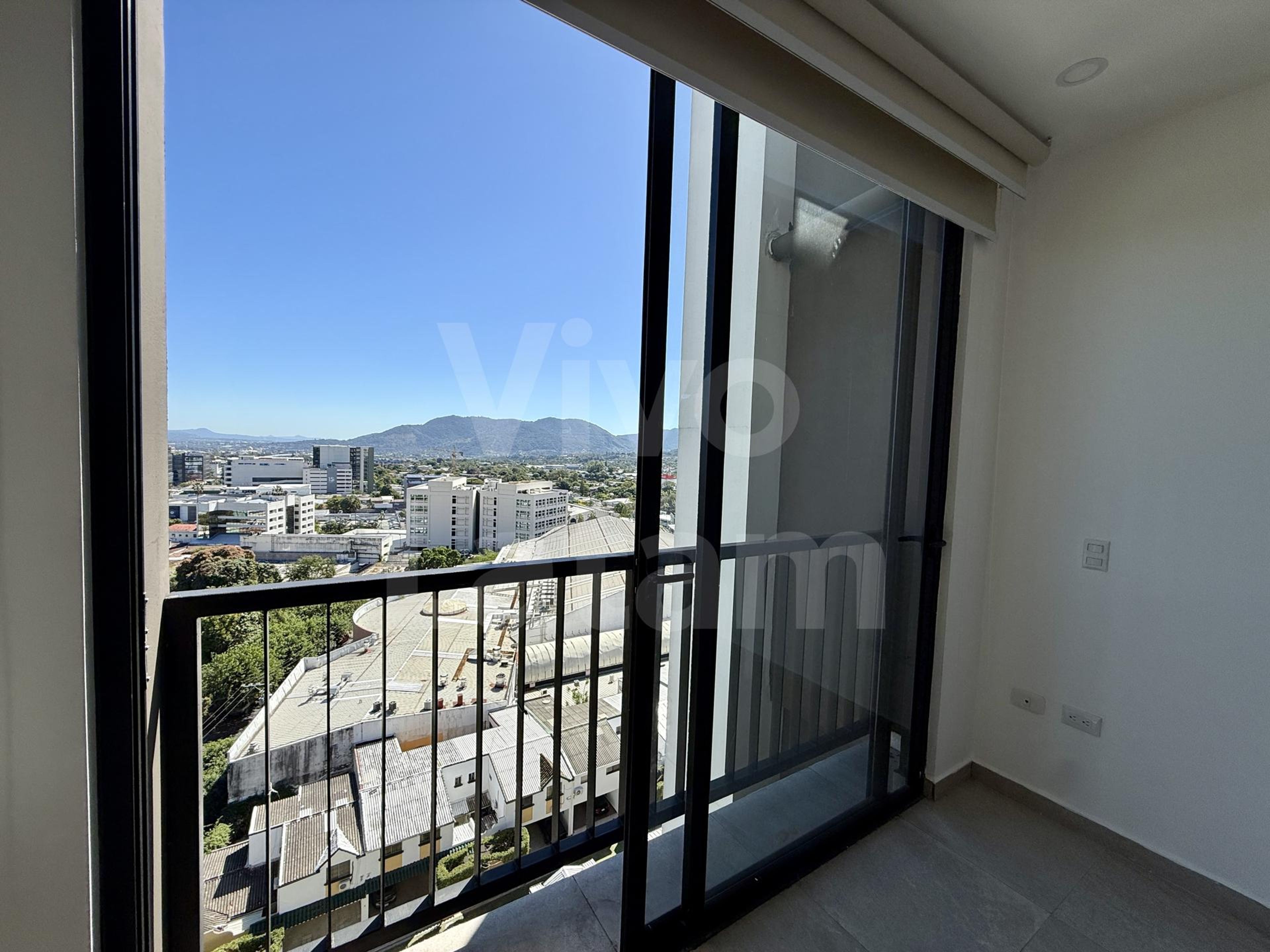 Apartamento en venta en Condominio 71