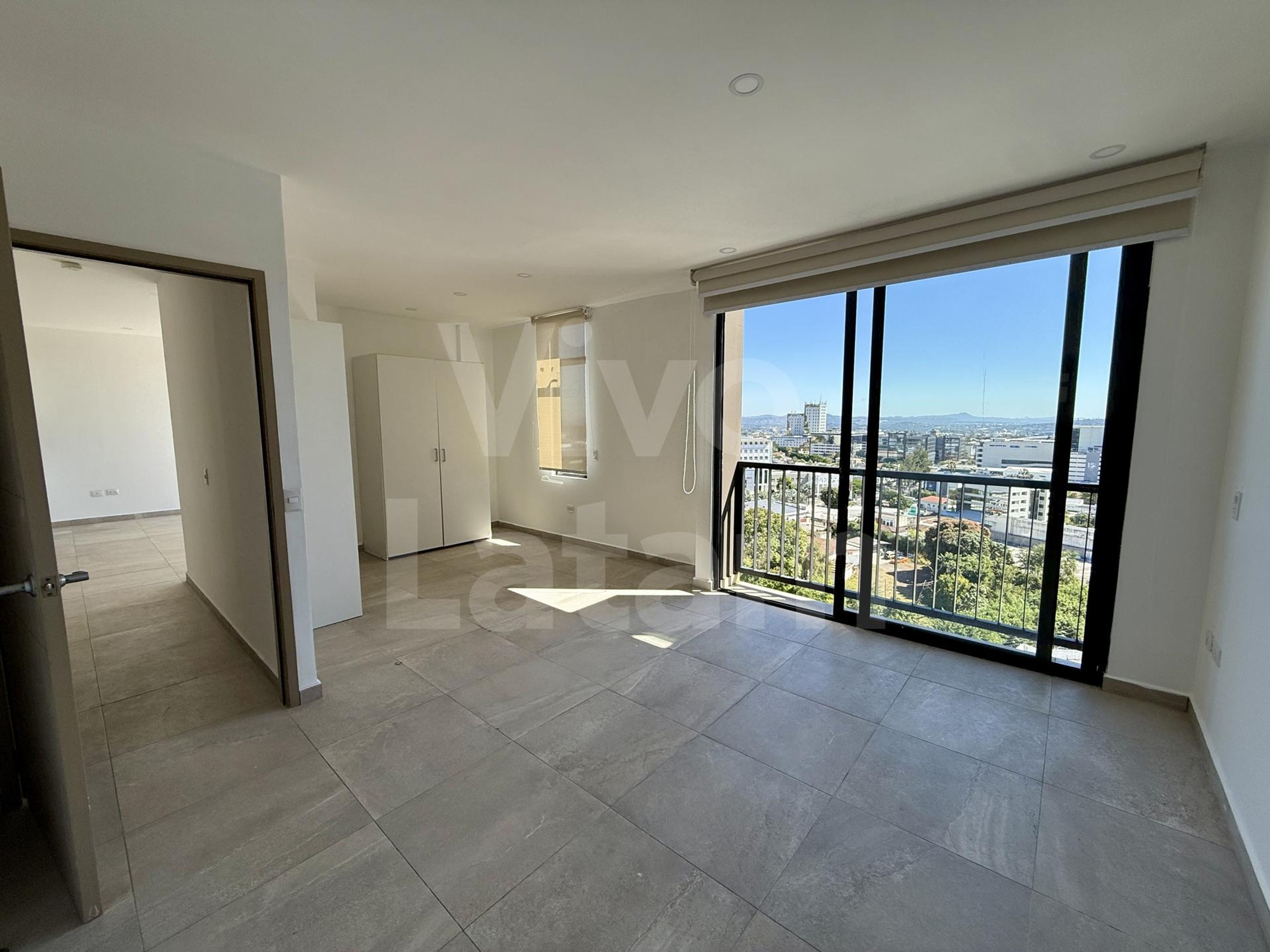 Apartamento en venta en Condominio 71