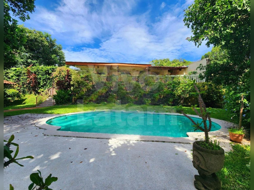 Casa en venta en Lomas de San Francisco