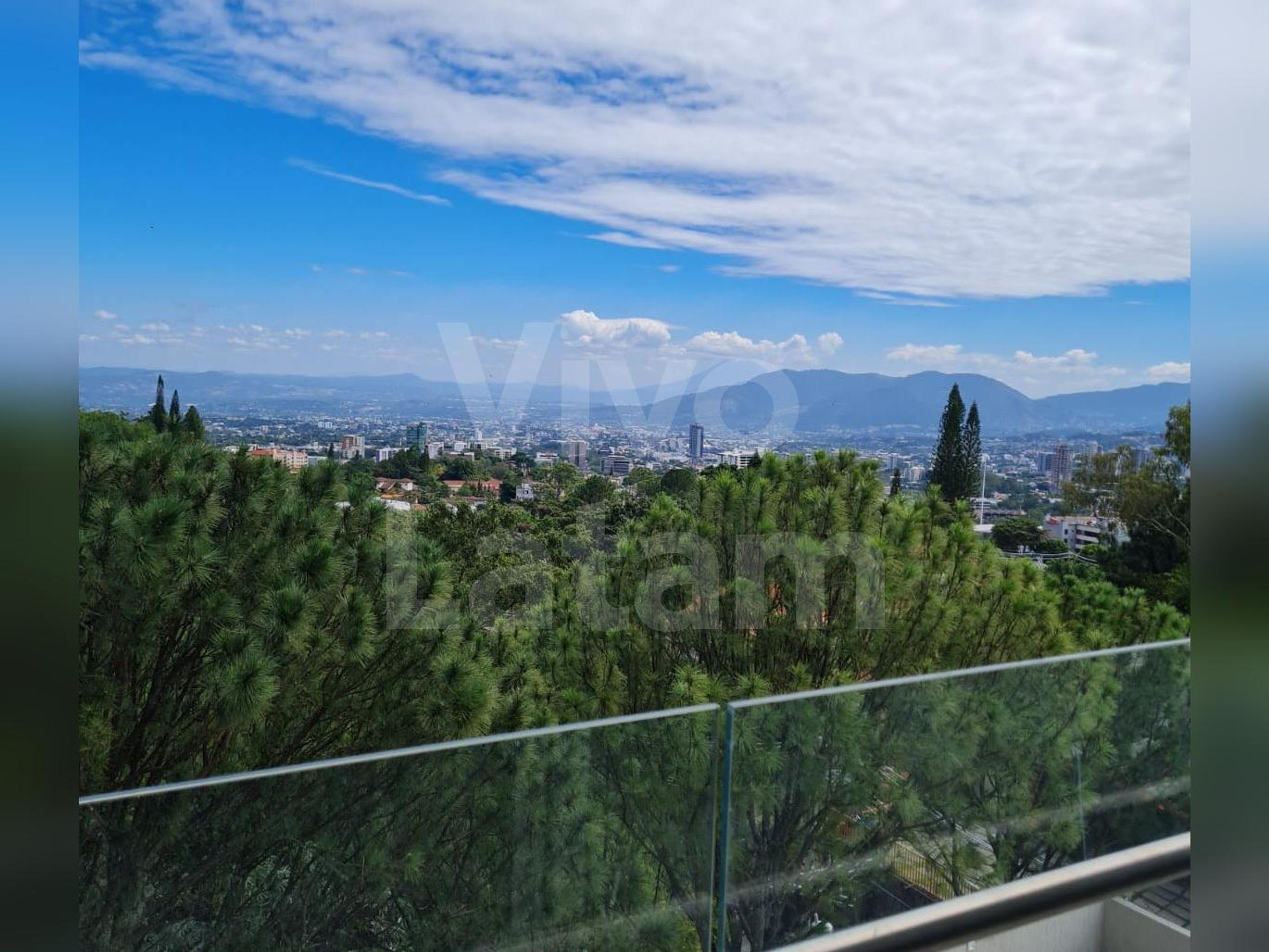 Apartamento en alquiler en Colonia Escalón