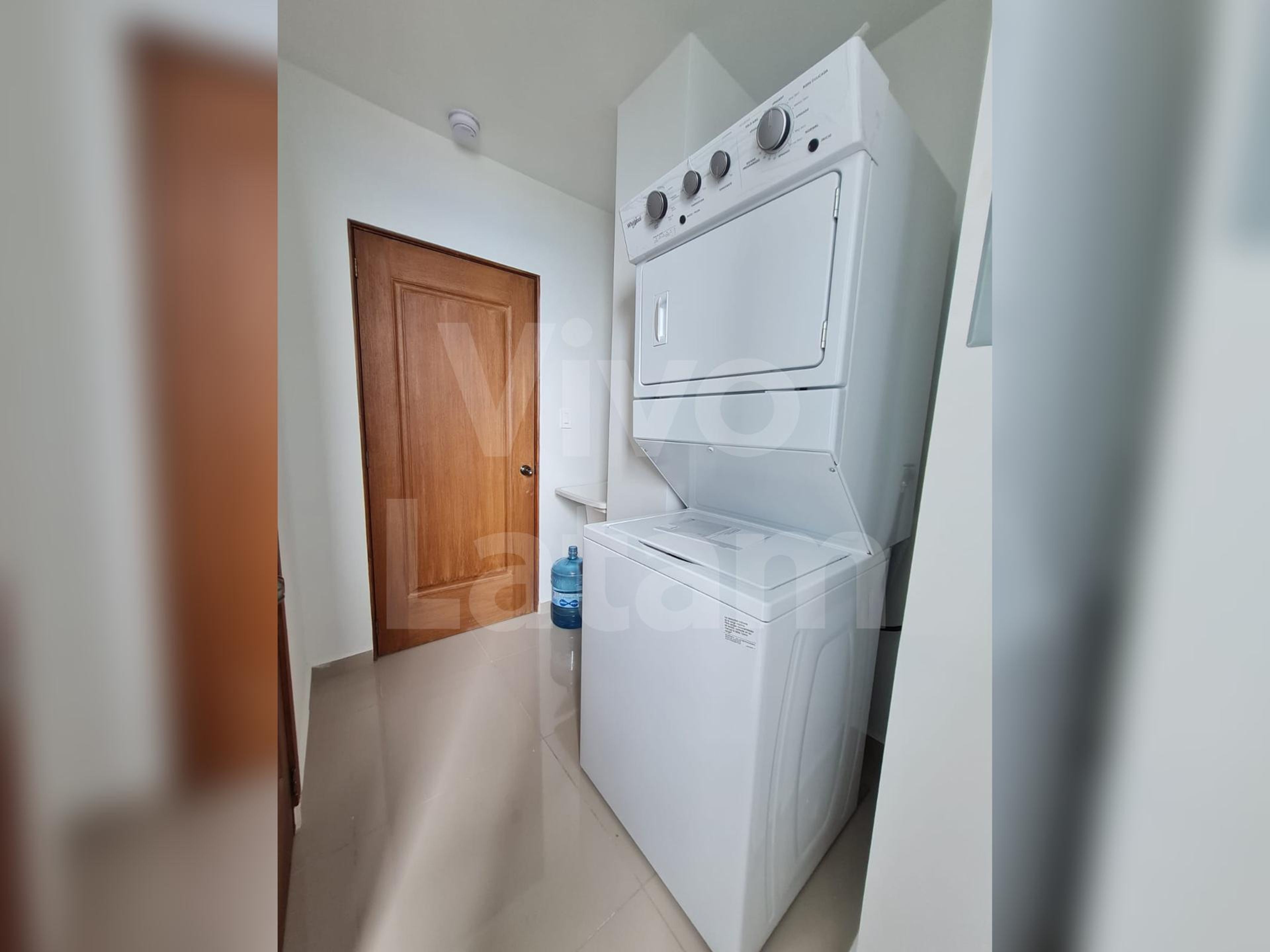 Apartamento en alquiler en Colonia Escalón