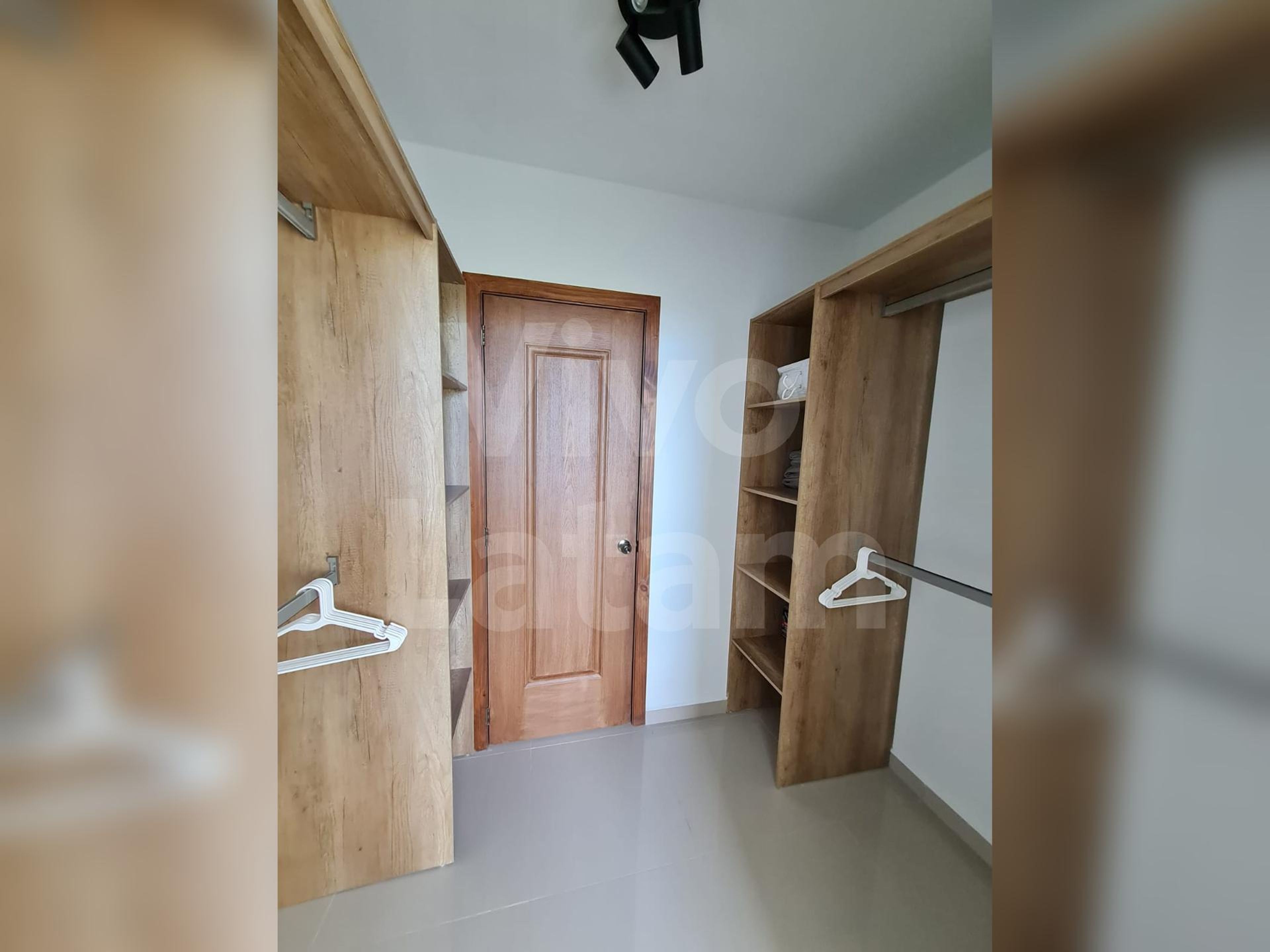 Apartamento en alquiler en Colonia Escalón