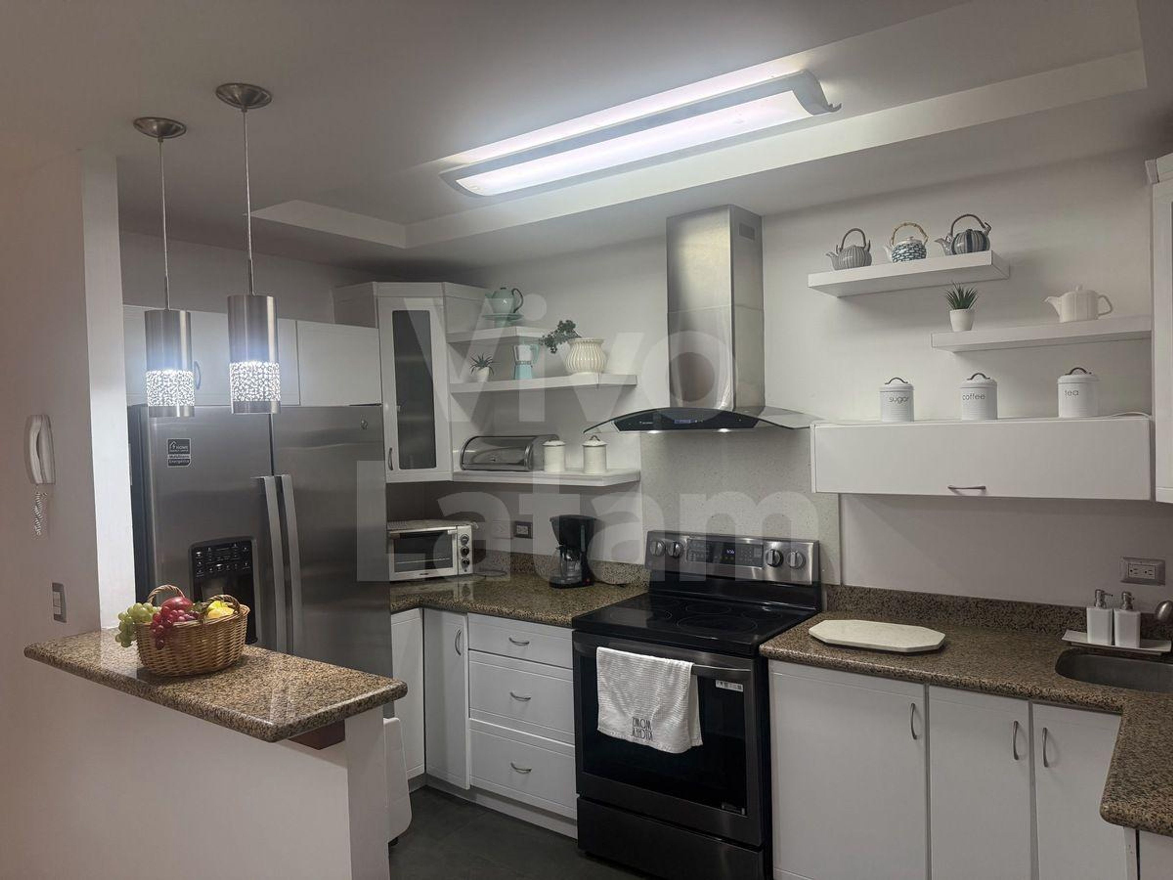 Apartment for sale and rent in Torre del Sol