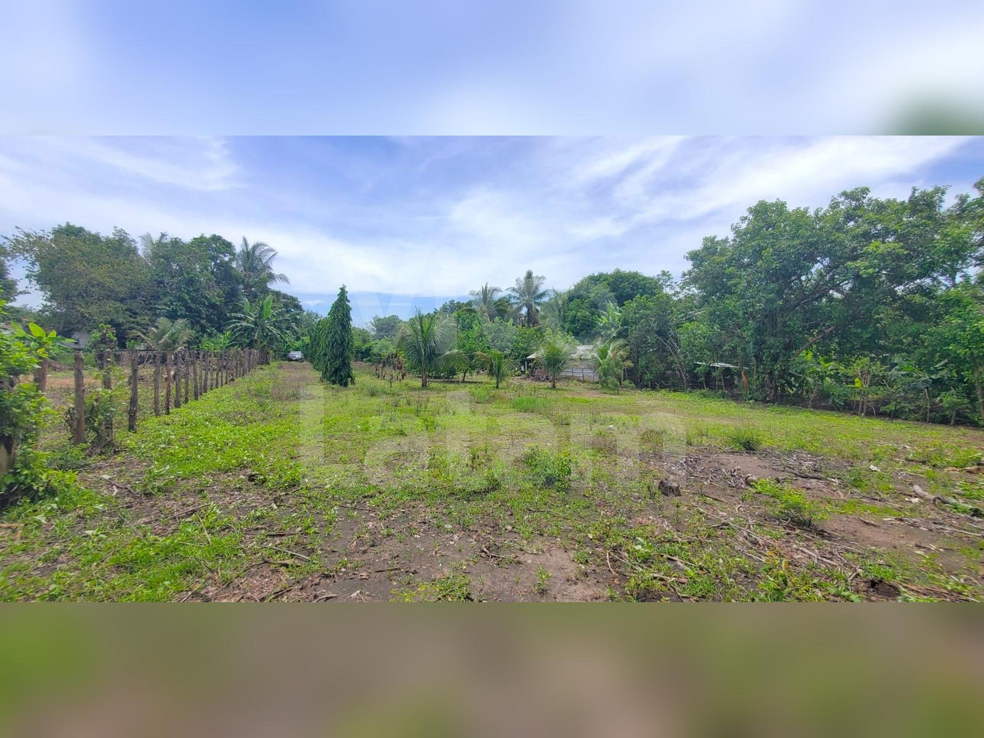 Terreno en venta en La Libertad