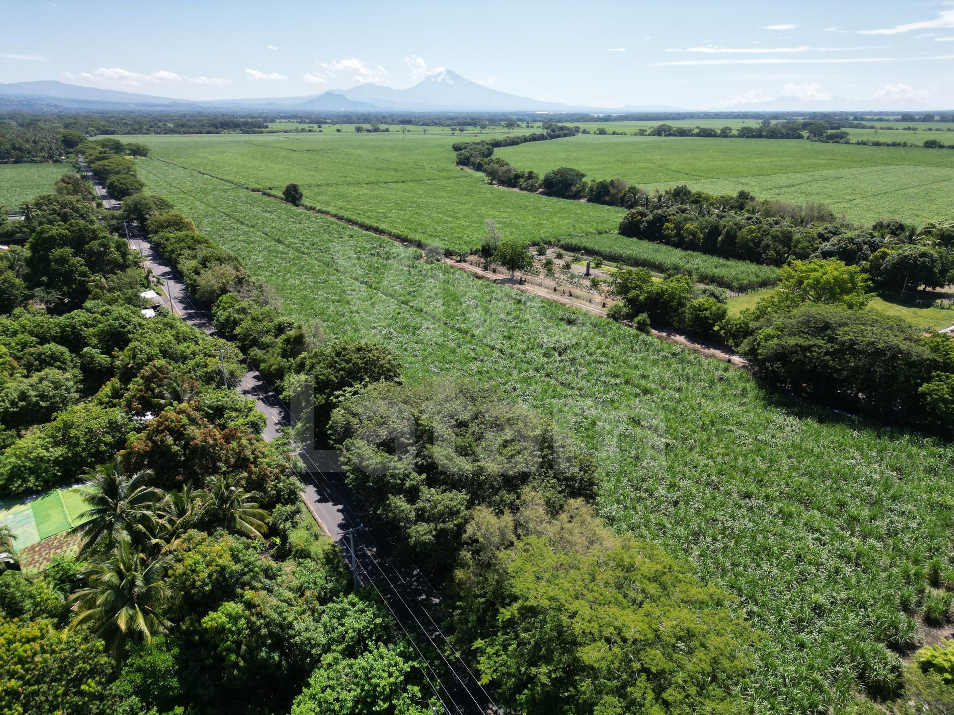 Terreno en venta en San Luis Talpa