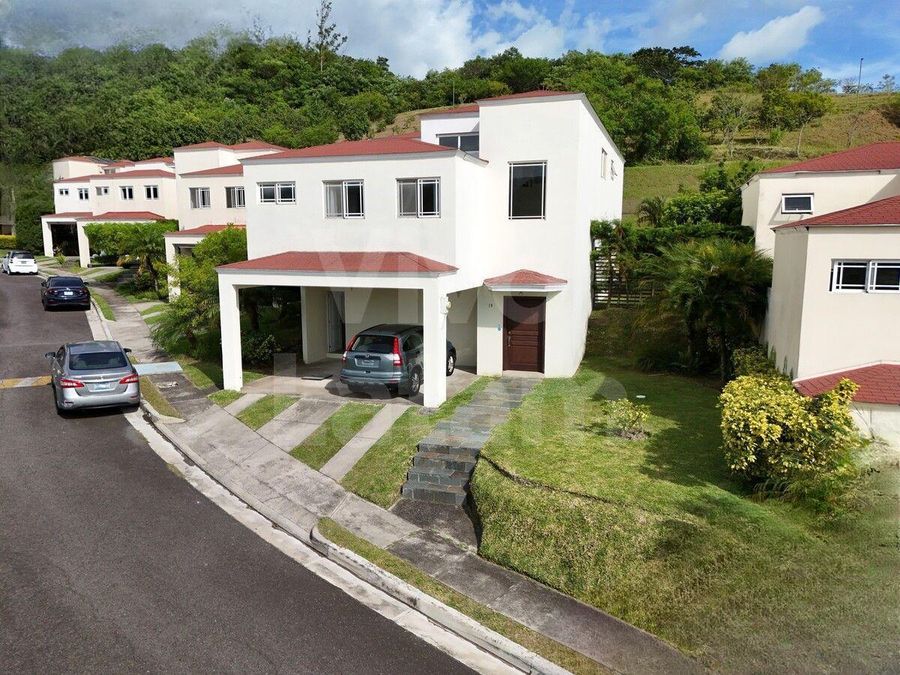 Casa familiar en venta en Garden Hills