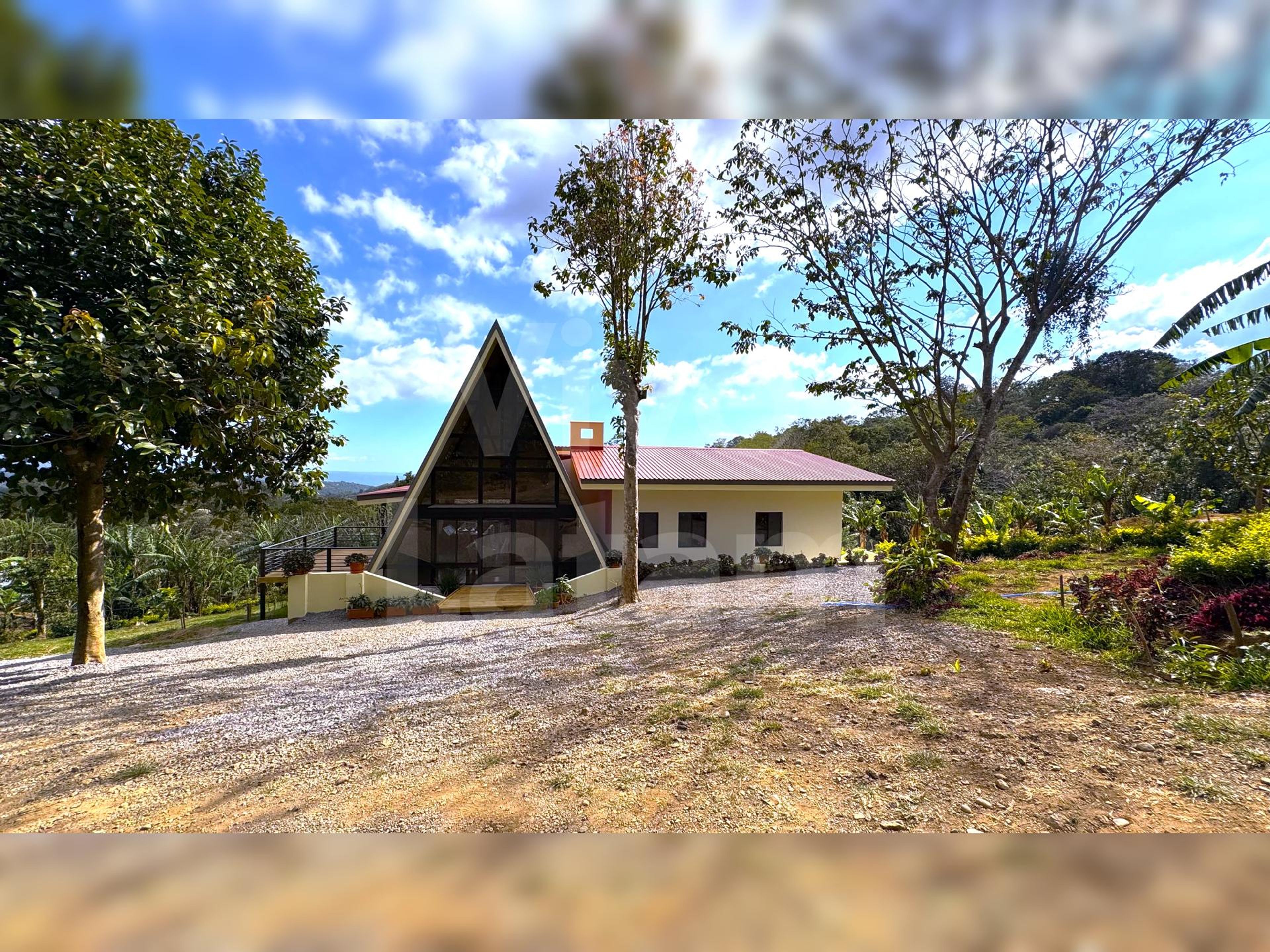 Home for sale in Juayua