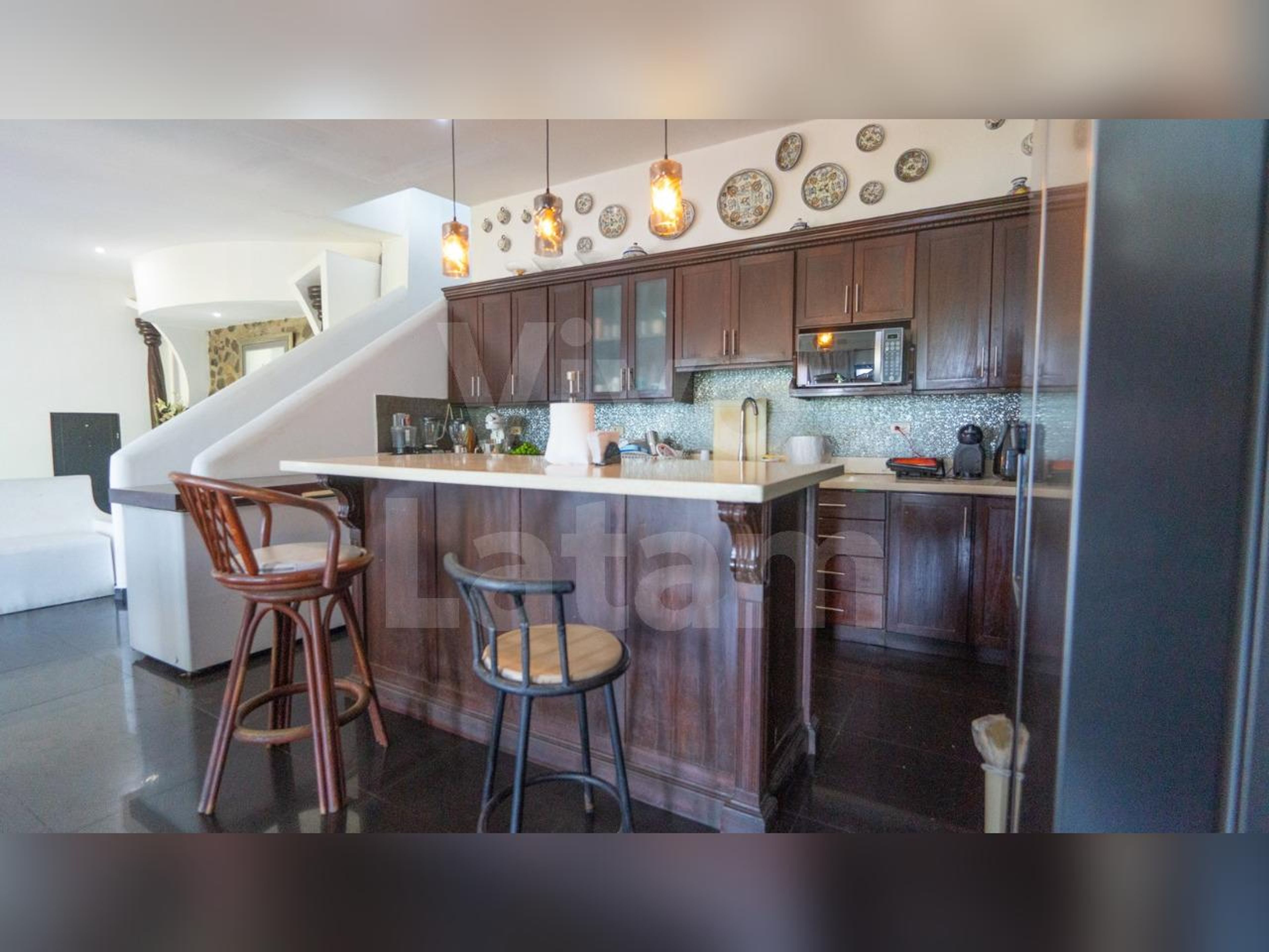 Beach home for sale in Tamanique