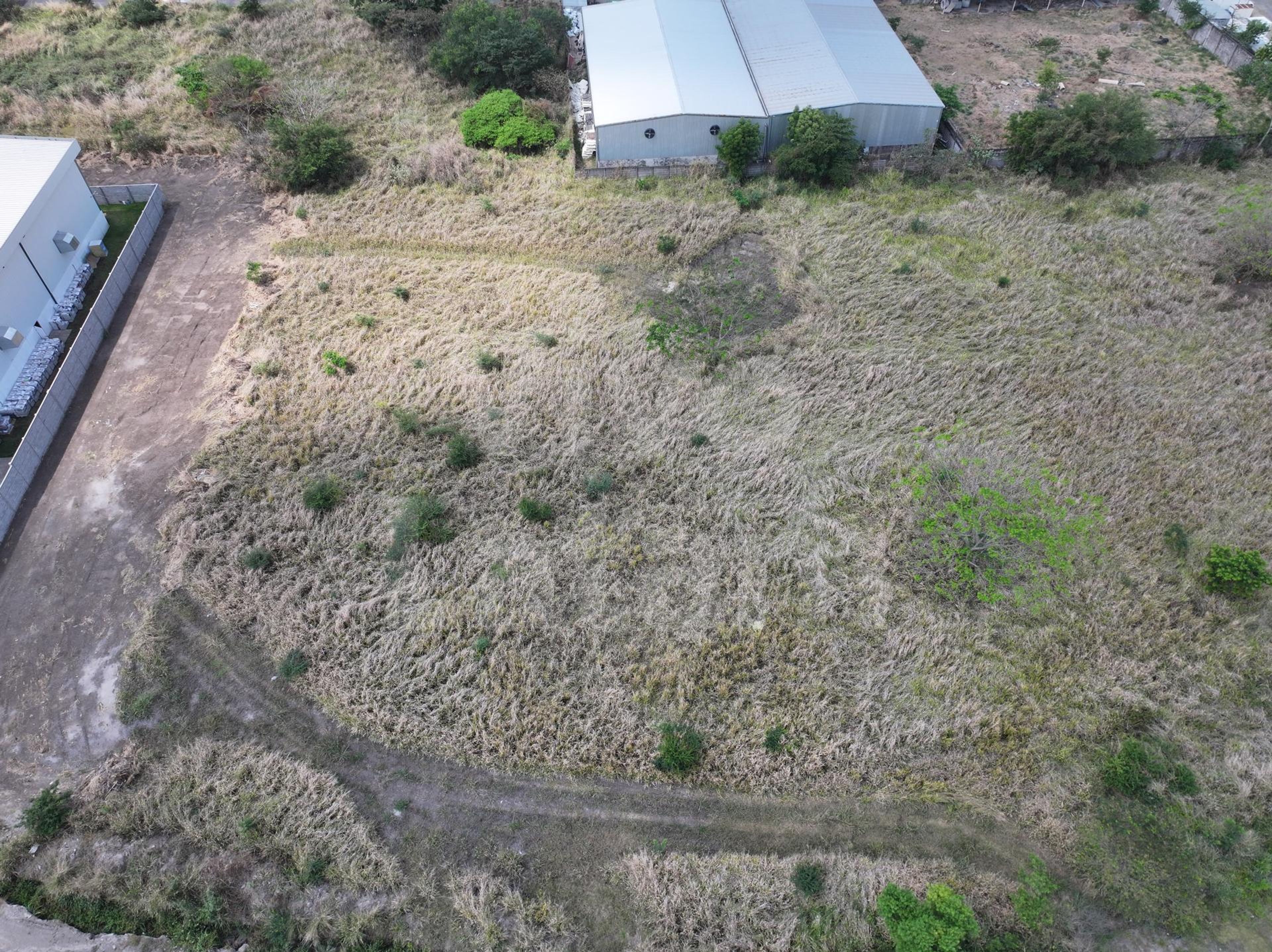 Industrial land for sale in Industrial Intercomplex Park