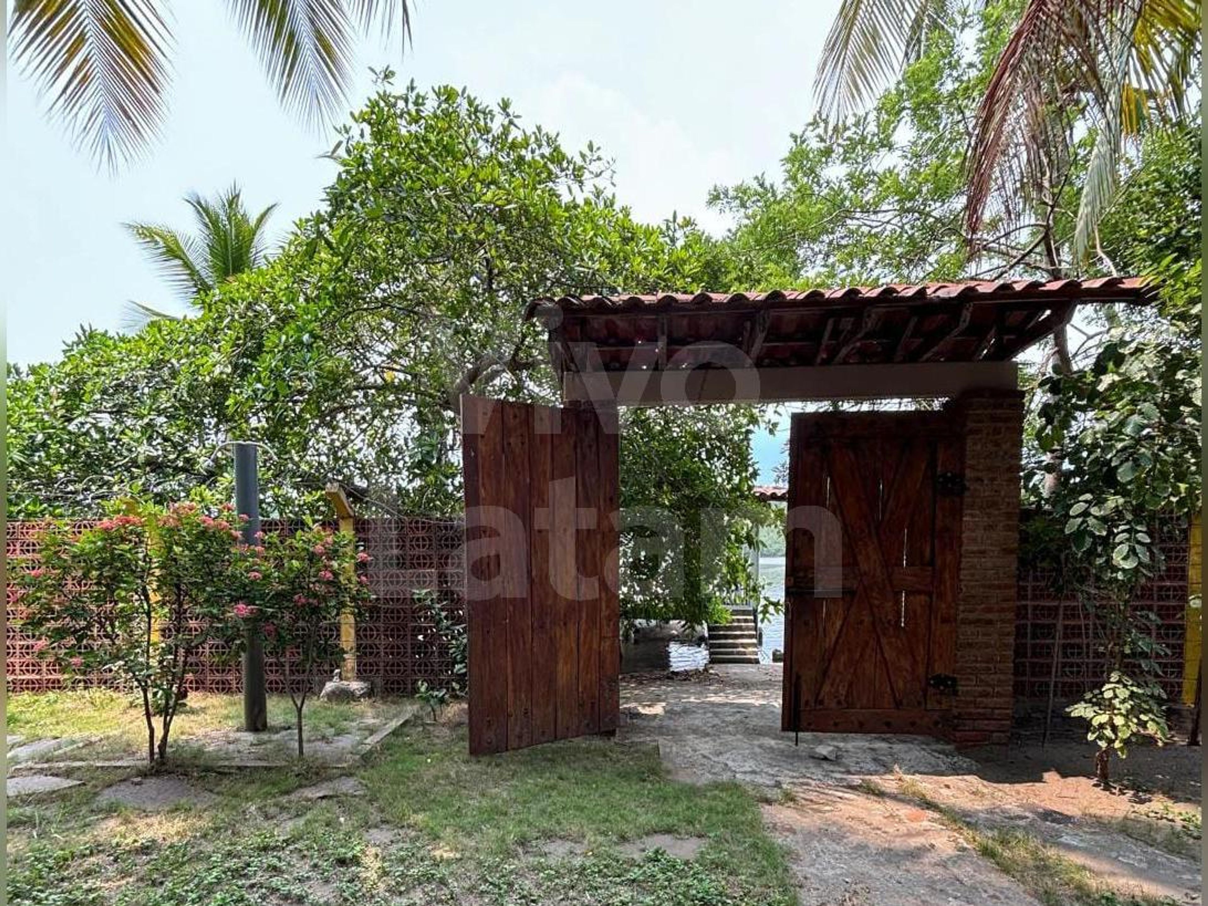 Beach home for sale in Jujutla