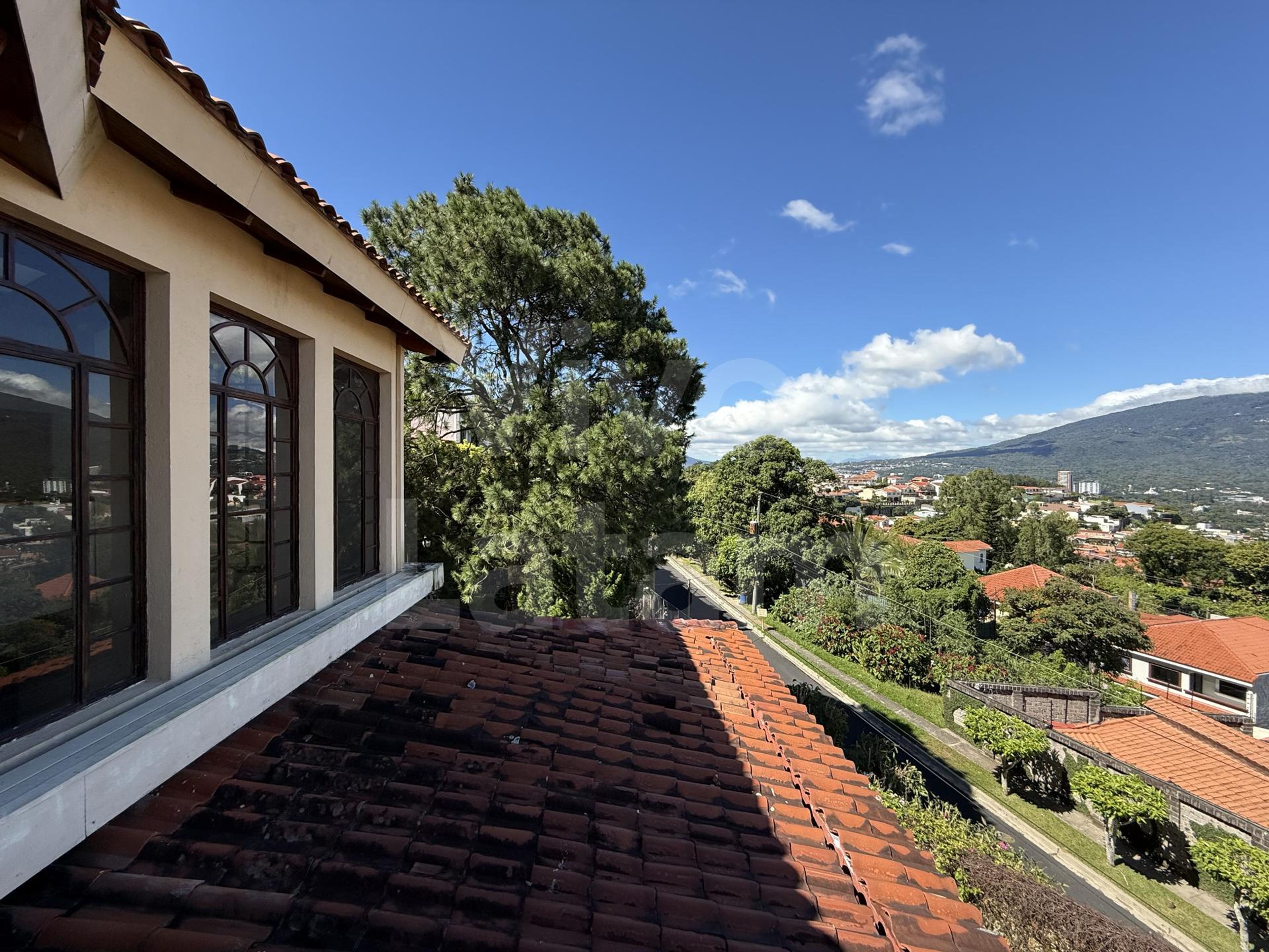 Casa en venta en Residencial Altos de La Cima