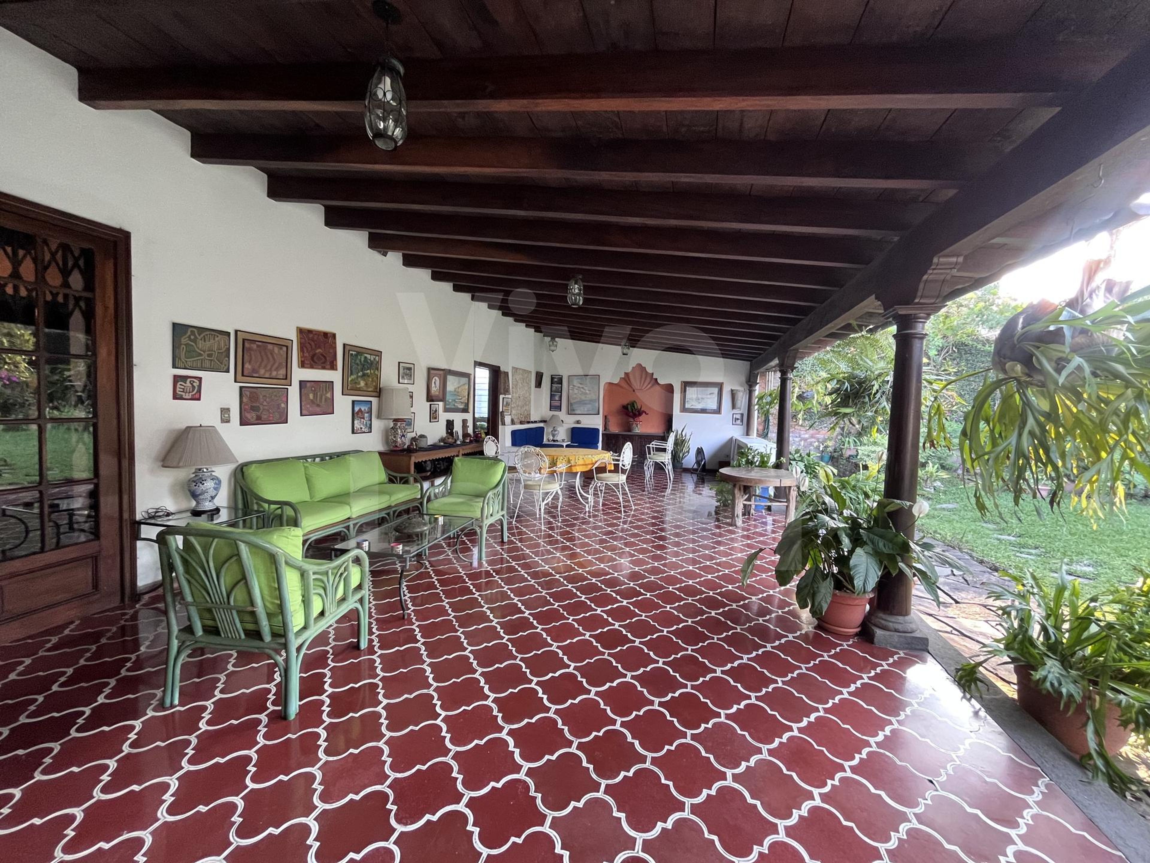 Casa en alquiler en Colonia La Mascota