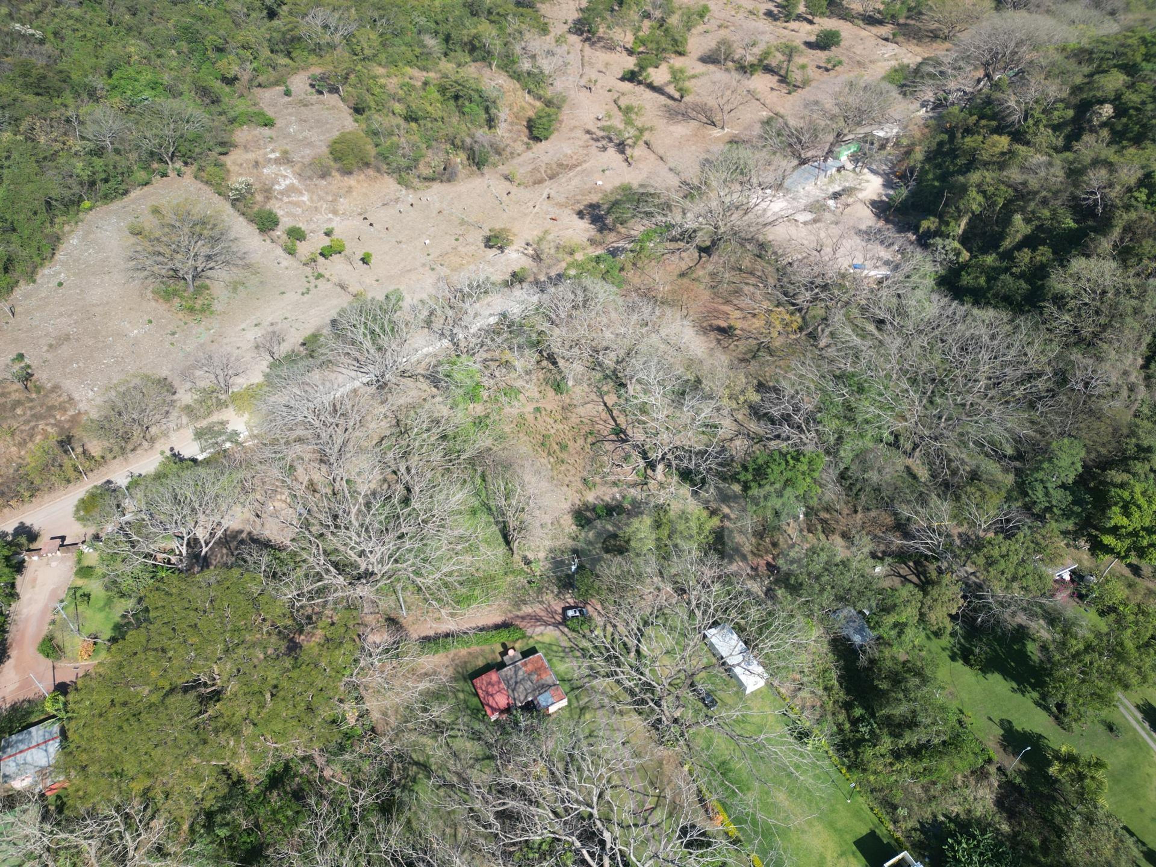 Lot for sale in Lake Coatepeque