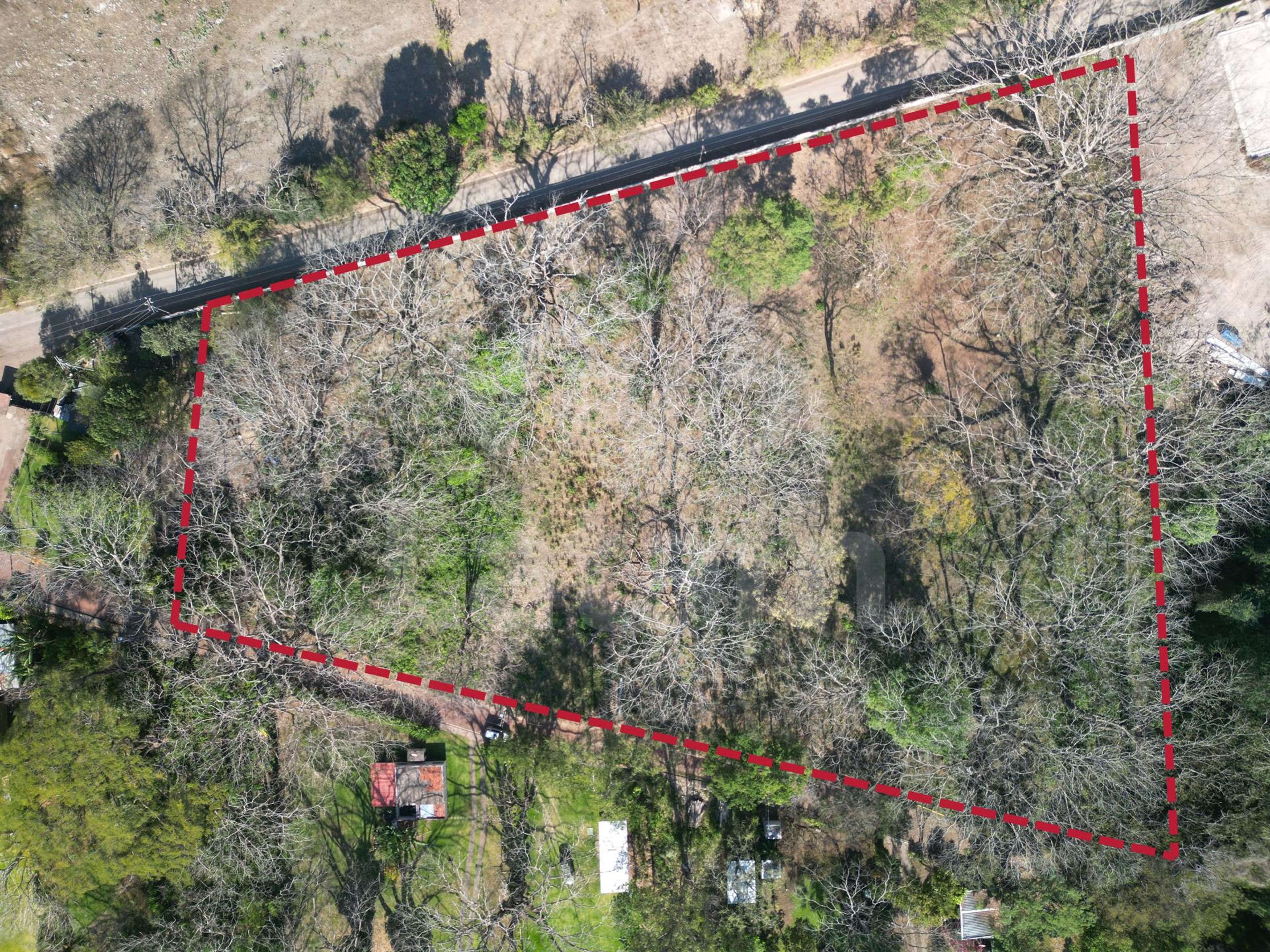 Lot for sale in Lake Coatepeque