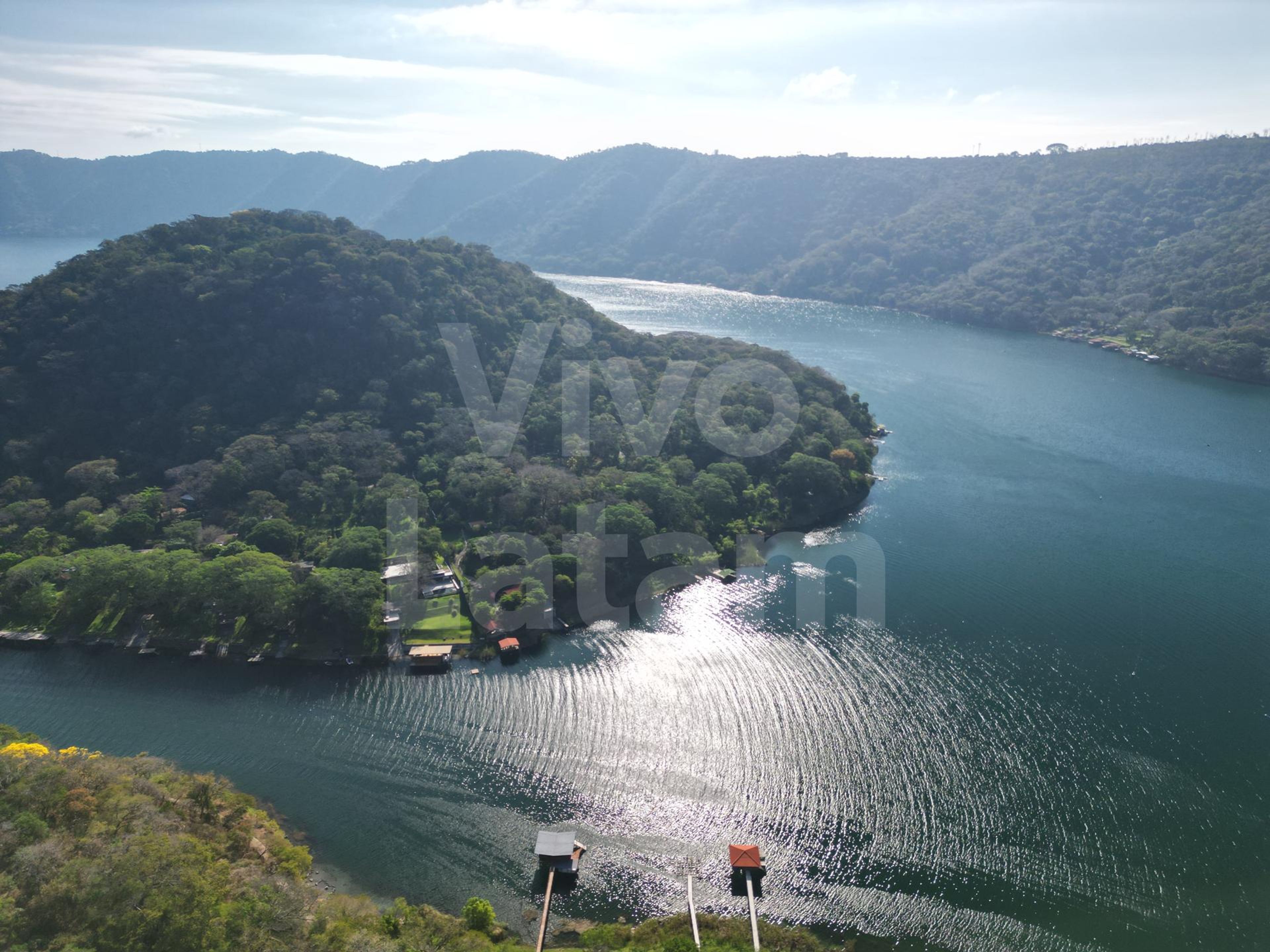 Lot for sale in Lake Coatepeque